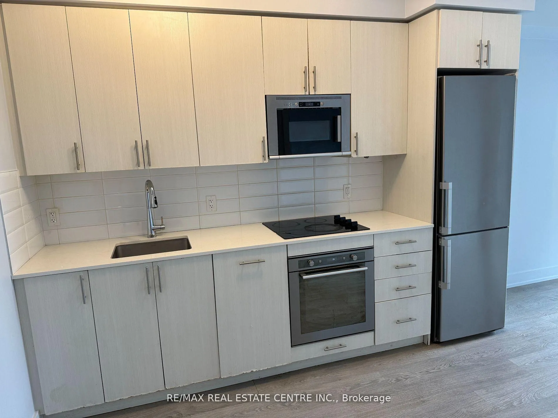 Photo 3 of Unit 1213, 2250 Simcoe Street, Oshawa, Windfields — HOMEH