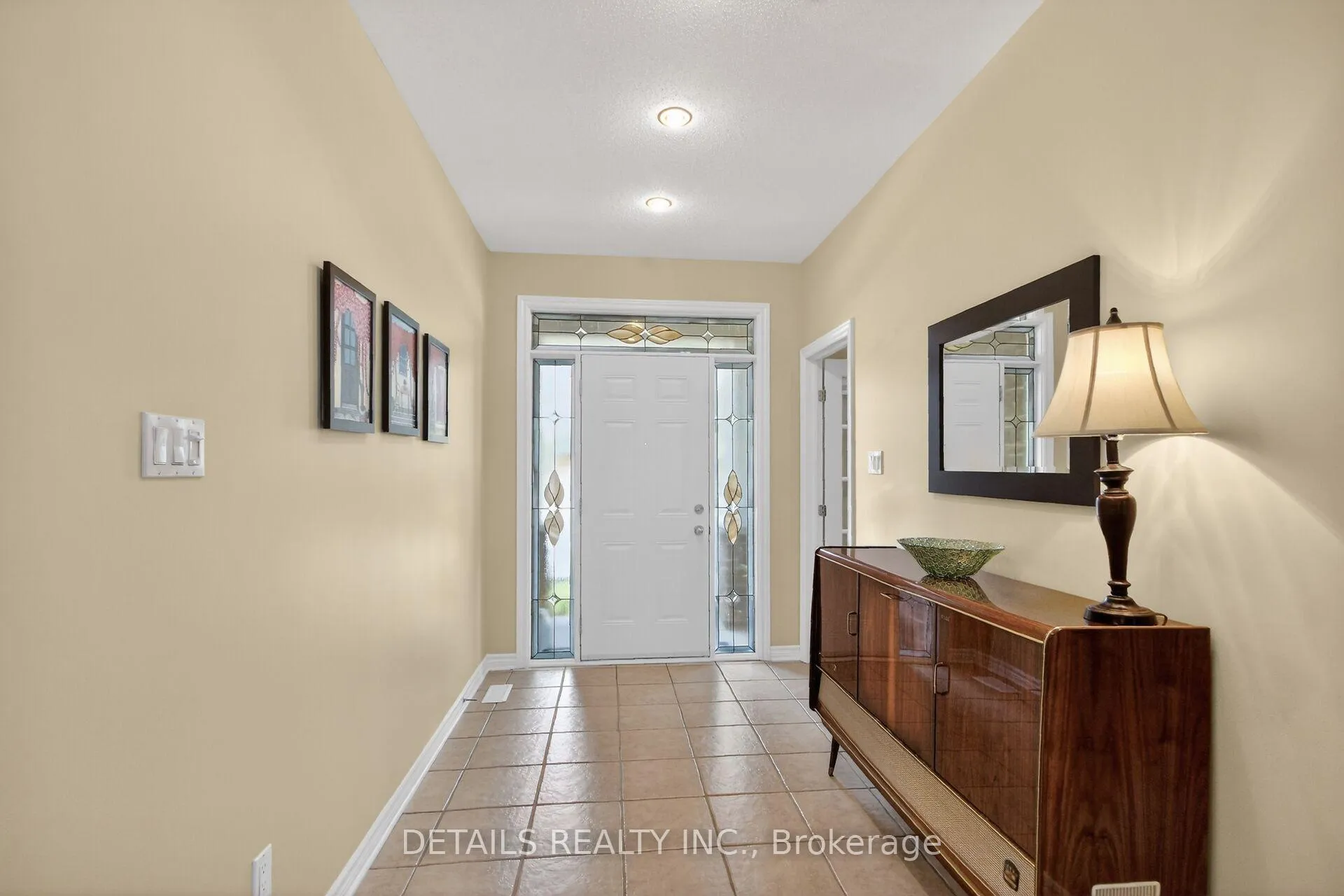 Photo 3 of 223 Flodden Way, Ottawa, Barrhaven East — HOMEH