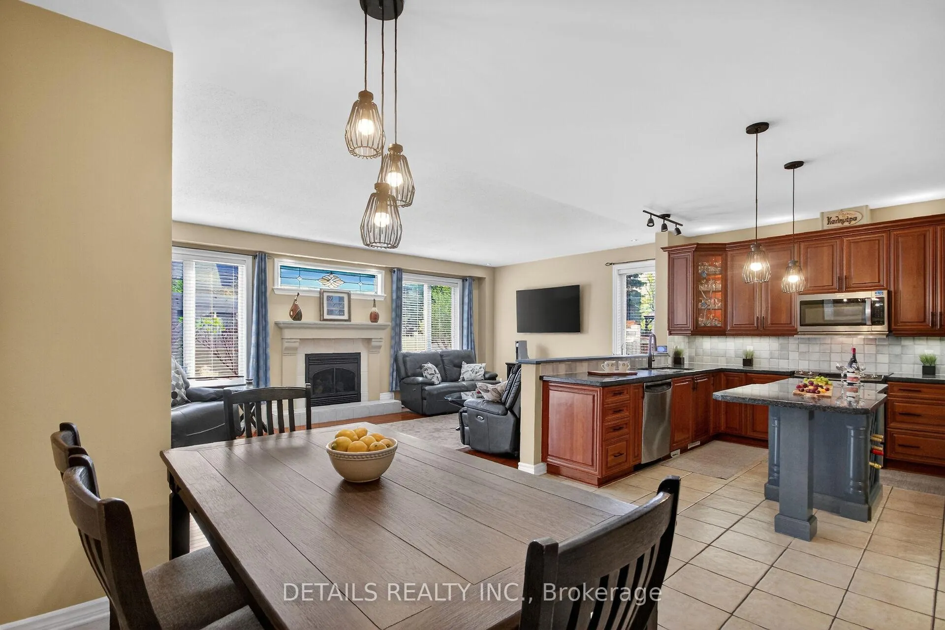 Photo 10 of 223 Flodden Way, Ottawa, Barrhaven East — HOMEH
