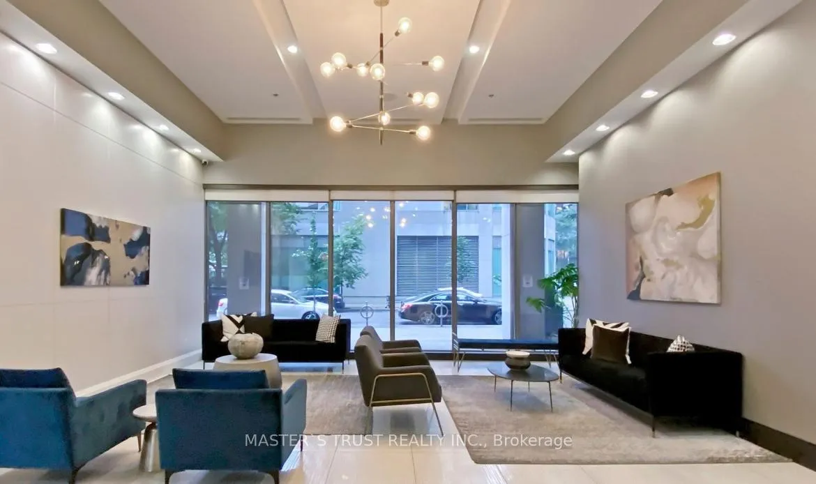 Photo 3 of Unit 2003, 19 Grand Trunk Crescent, Toronto, Waterfront Communities — HOMEH