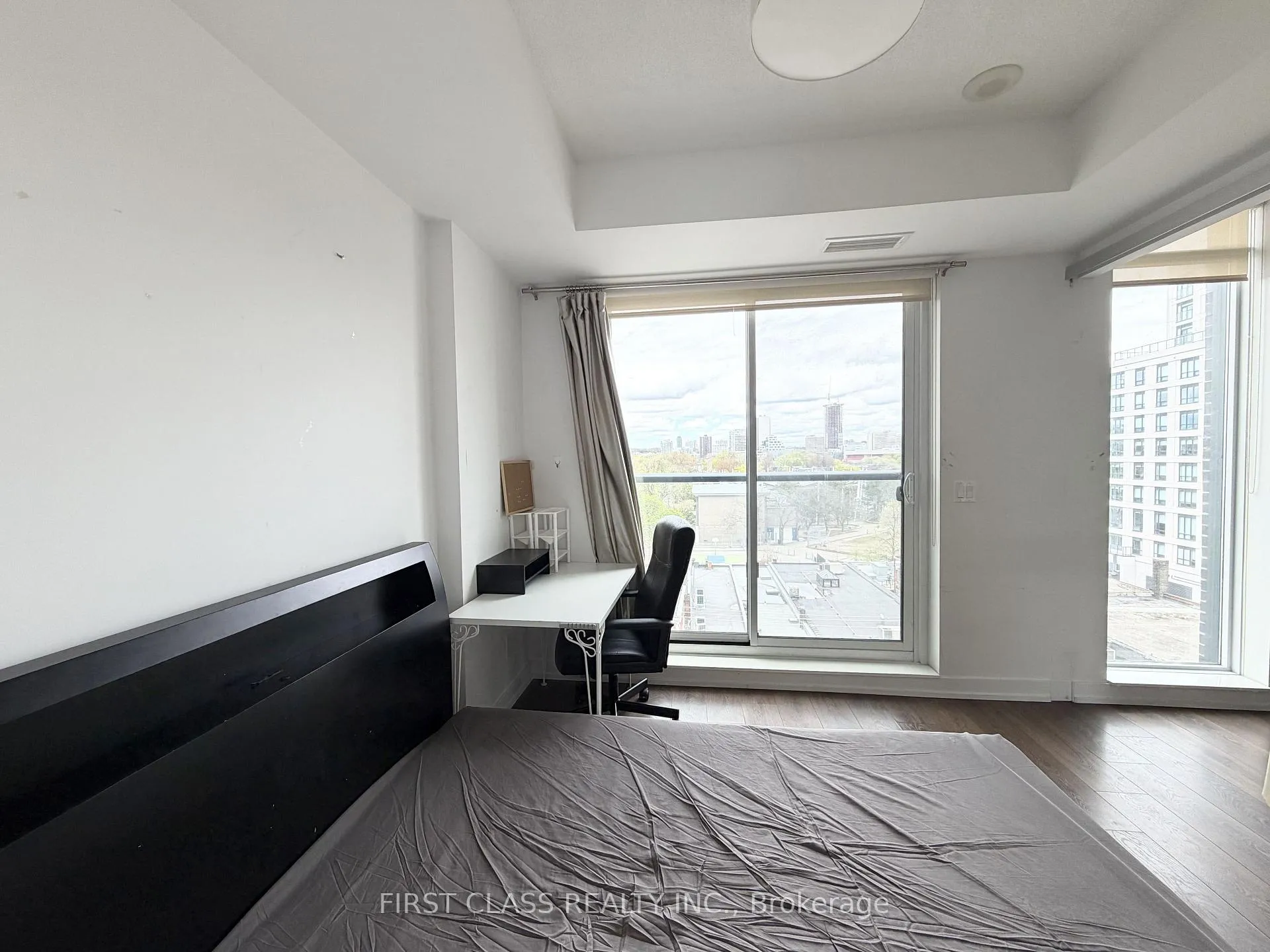 Photo 12 of Unit 823, 297 College Street, Toronto, Kensington-Chinatown — HOMEH