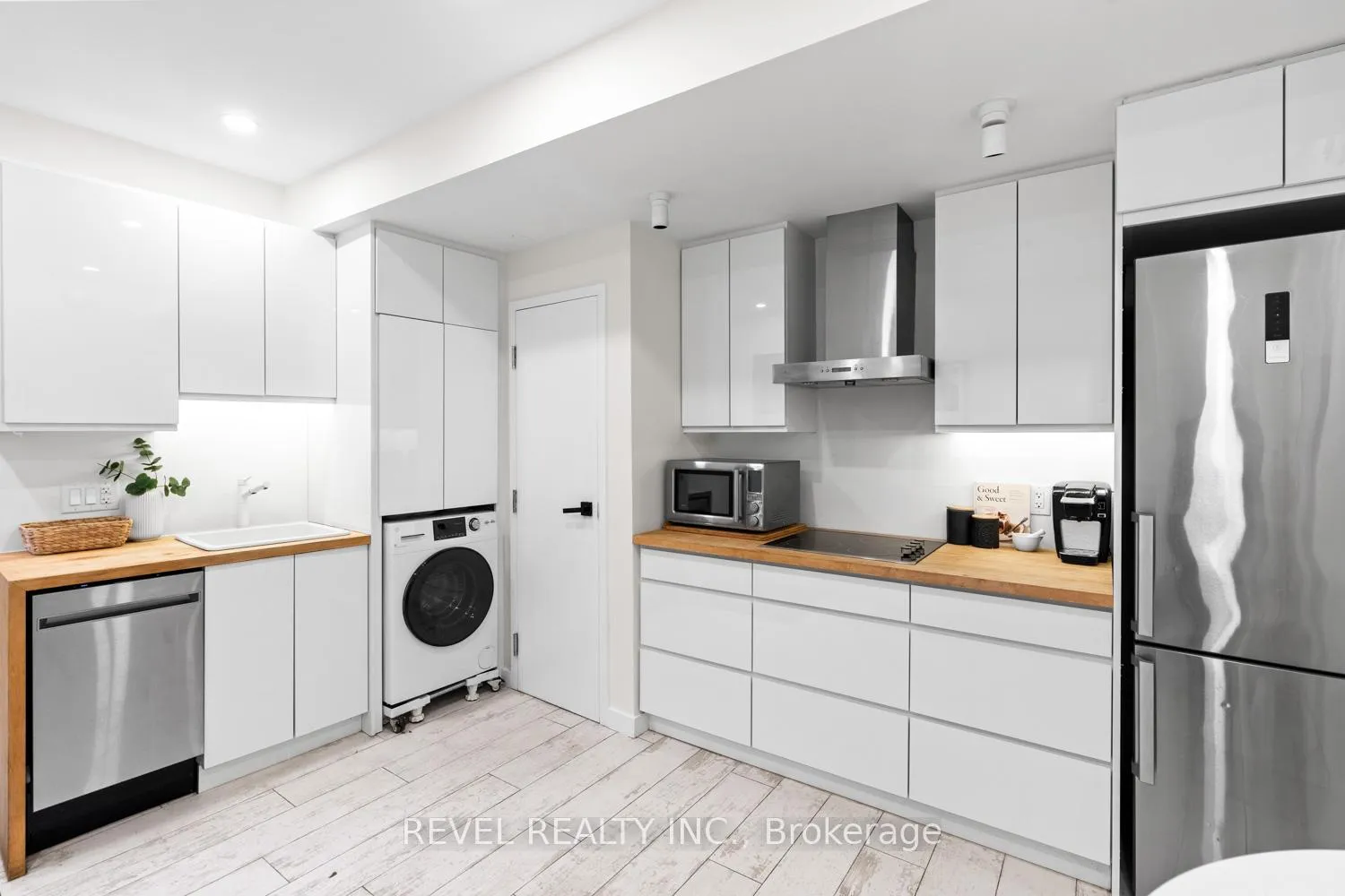 Photo 3 of Unit Lower, 89 Foxley Street, Toronto, Trinity-Bellwoods — HOMEH