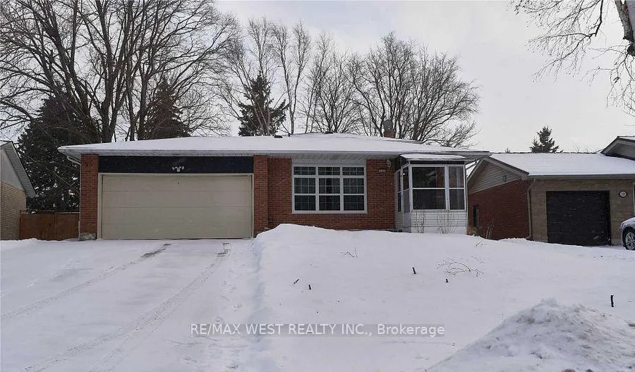 Photo 1 of 323 Centre Street, Shelburne — HOMEH