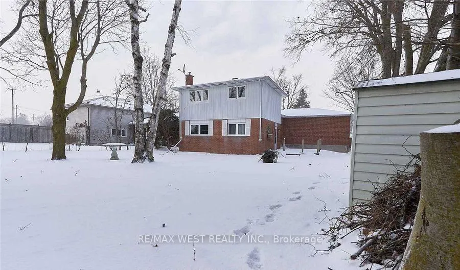 Photo 24 of 323 Centre Street, Shelburne — HOMEH