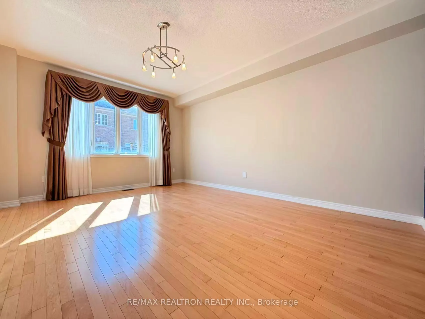 Photo 7 of 7 Hyacinth Street, Markham, Wismer — HOMEH