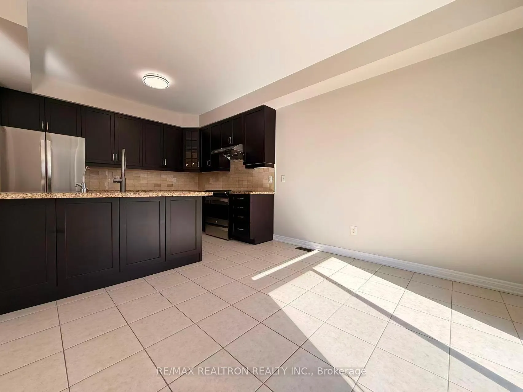 Photo 10 of 7 Hyacinth Street, Markham, Wismer — HOMEH
