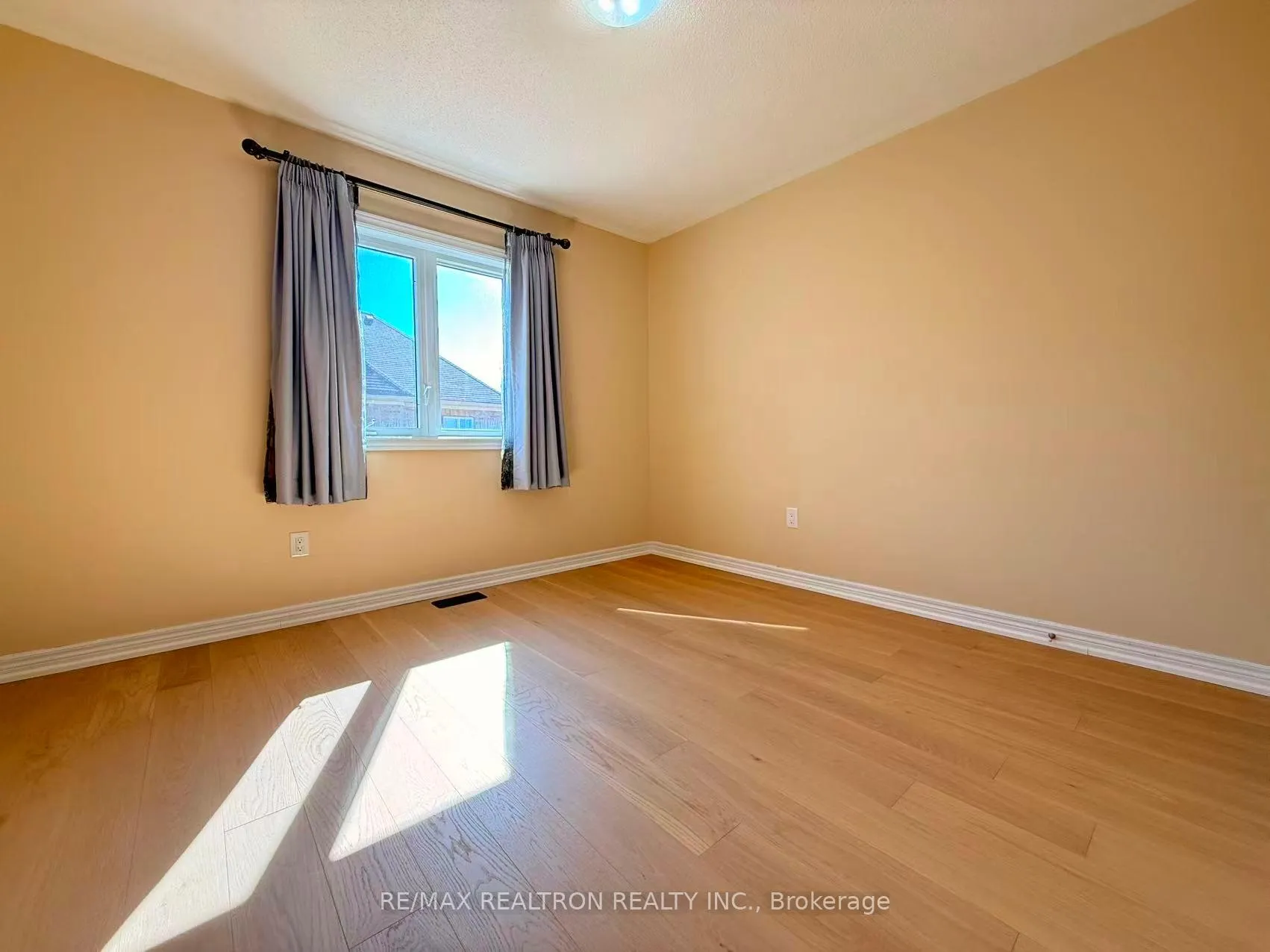 Photo 25 of 7 Hyacinth Street, Markham, Wismer — HOMEH