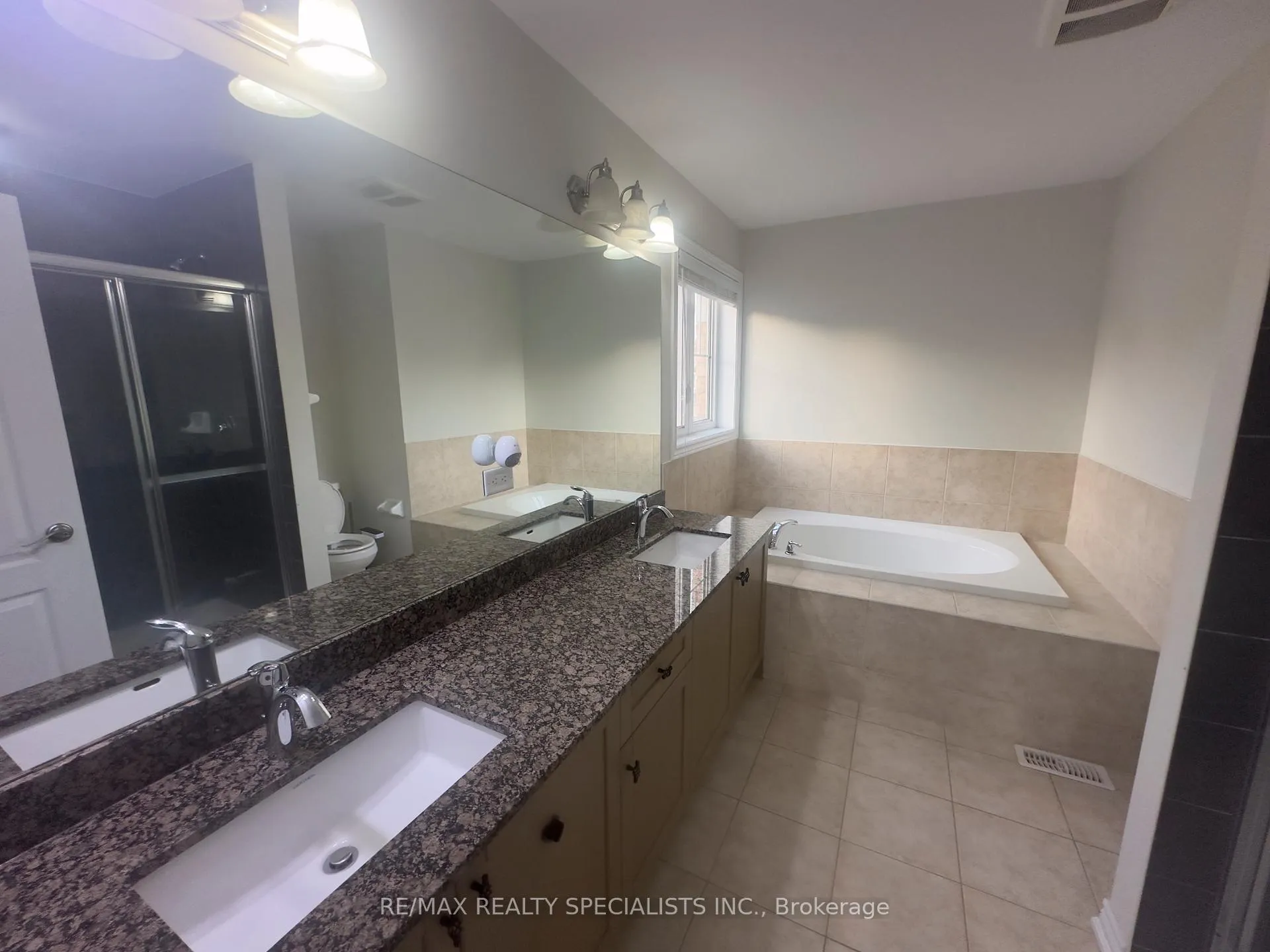 Photo 30 of Unit MAIN & 2ND, 90 Tundra Road, Caledon, Rural Caledon — HOMEH