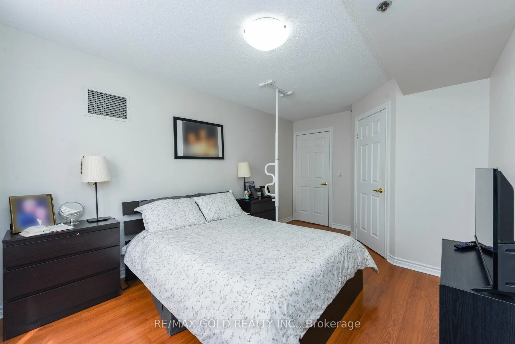 Photo 22 of Unit 2411, 100 Burloak Drive, Burlington, Appleby — HOMEH