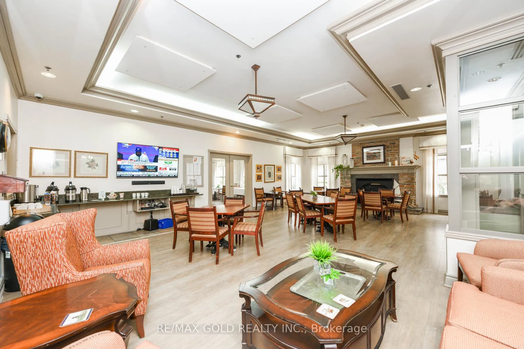 Photo 34 of Unit 2411, 100 Burloak Drive, Burlington, Appleby — HOMEH