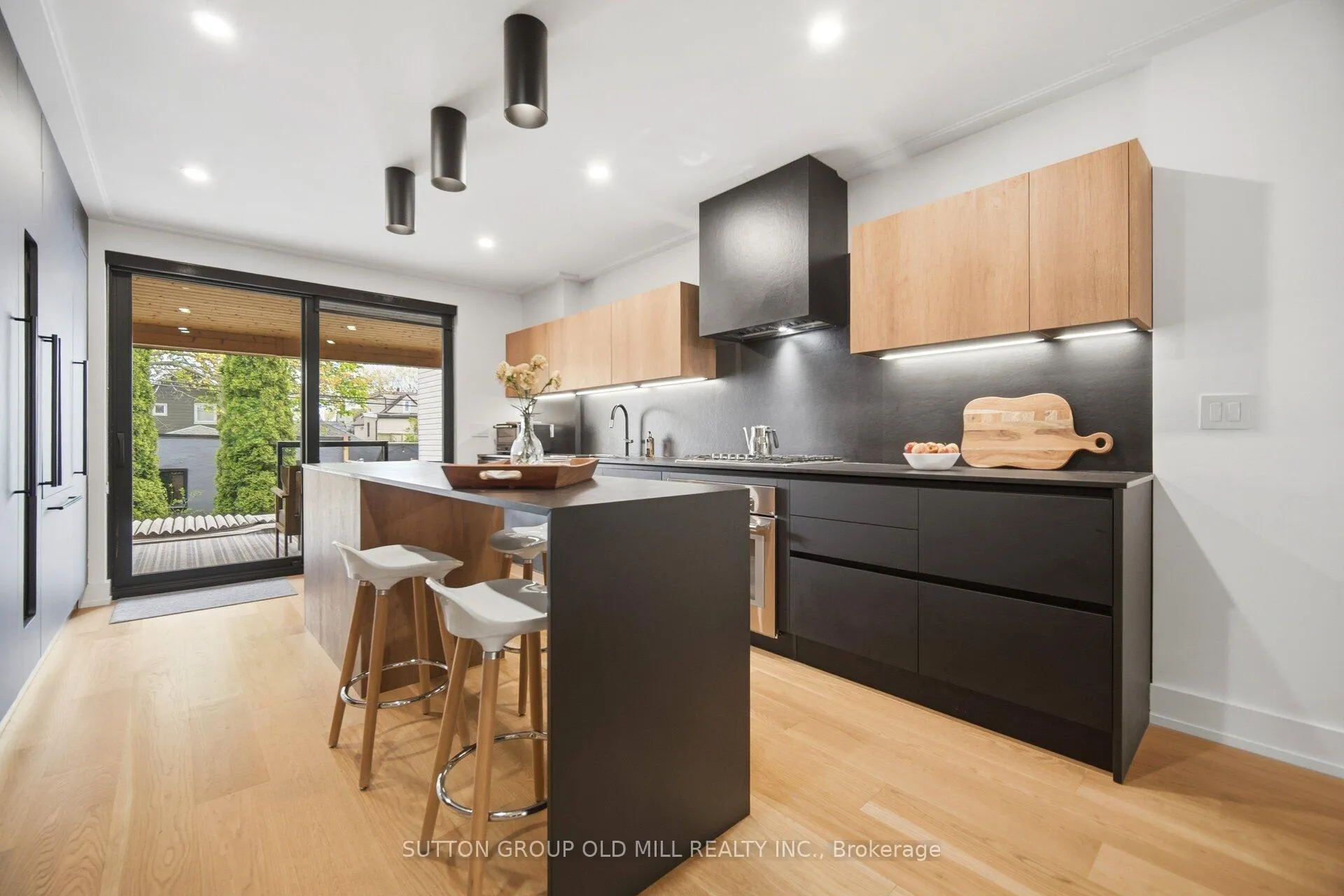 Photo 7 of 87 Mackay Avenue, Toronto, Corso Italia-Davenport — HOMEH
