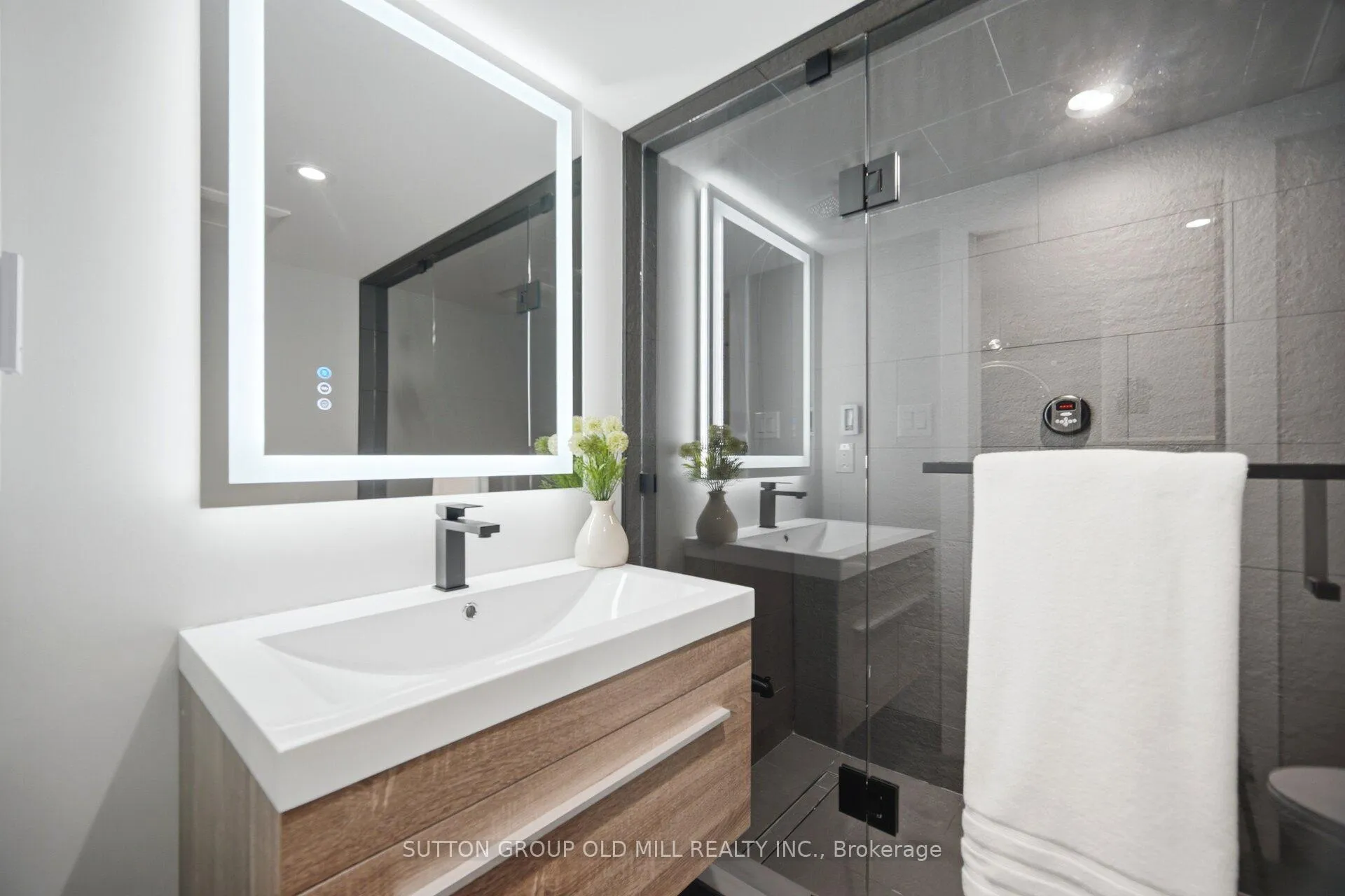 Photo 28 of 87 Mackay Avenue, Toronto, Corso Italia-Davenport — HOMEH