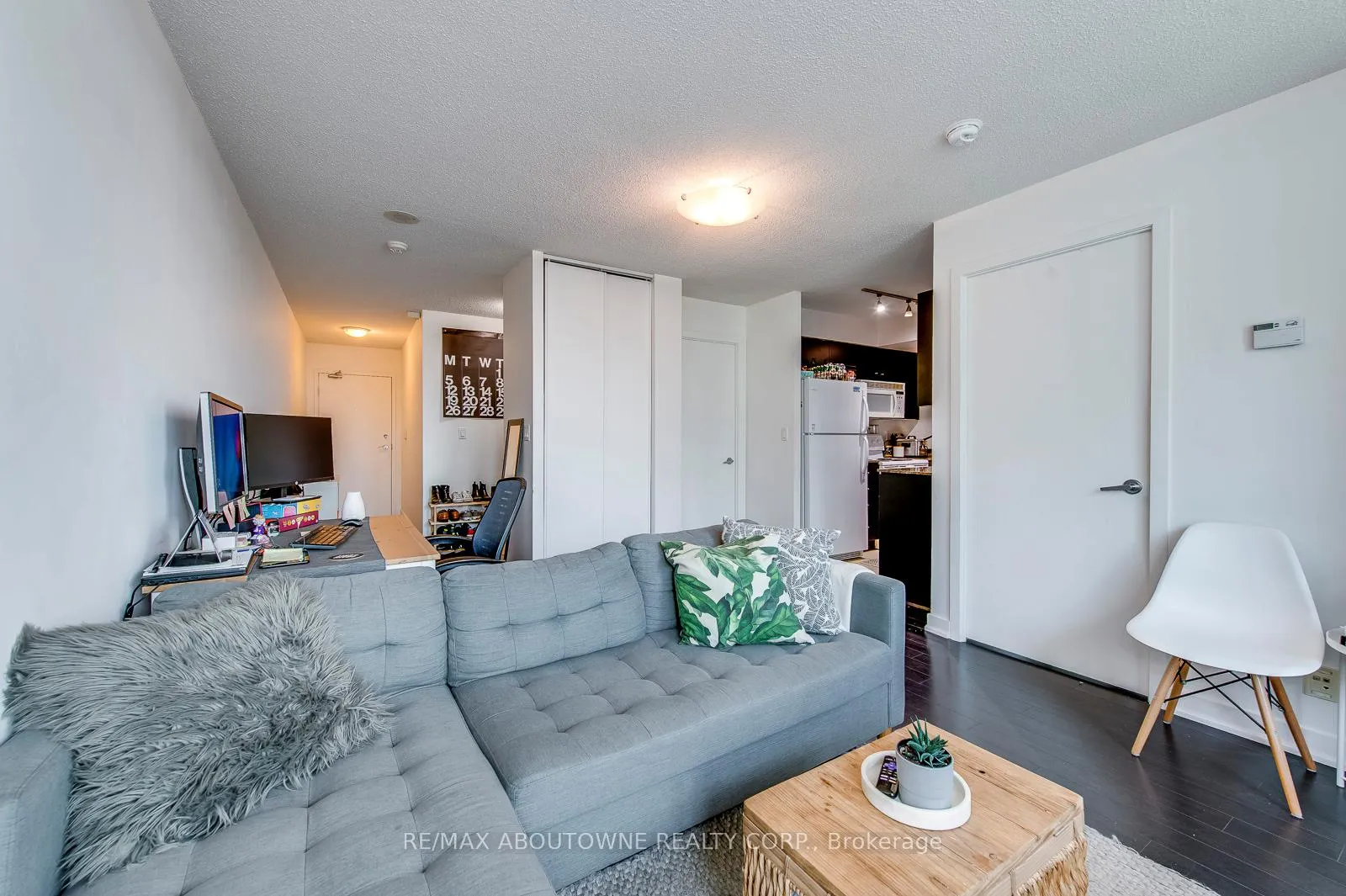 Photo 8 of Unit 1907, 397 Front Street, Toronto, Waterfront Communities — HOMEH