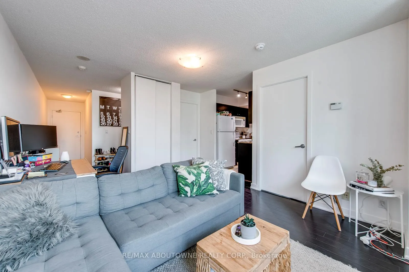 Photo 9 of Unit 1907, 397 Front Street, Toronto, Waterfront Communities — HOMEH