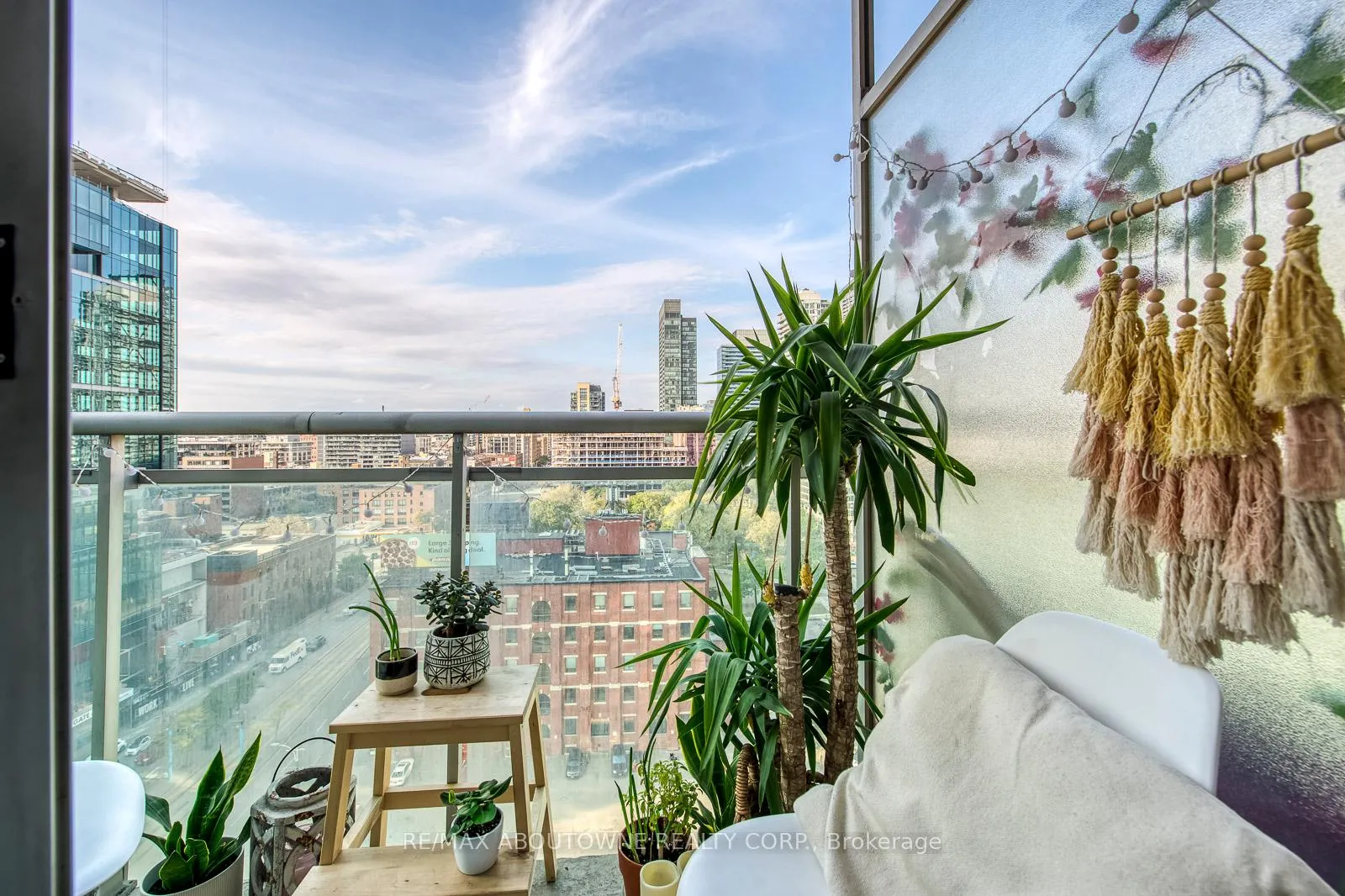 Photo 19 of Unit 1907, 397 Front Street, Toronto, Waterfront Communities — HOMEH