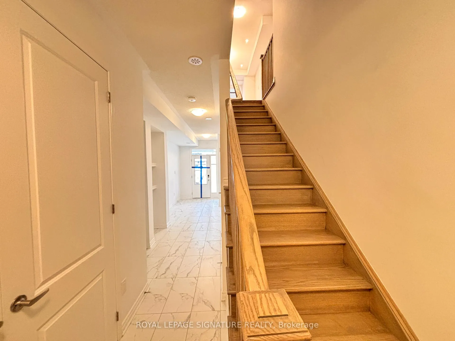 Photo 6 of 41 Pearen Lane, Barrie, Rural Barrie Southwest — HOMEH