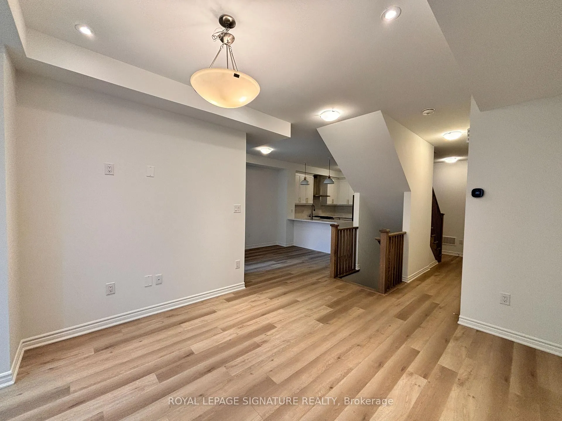 Photo 11 of 41 Pearen Lane, Barrie, Rural Barrie Southwest — HOMEH