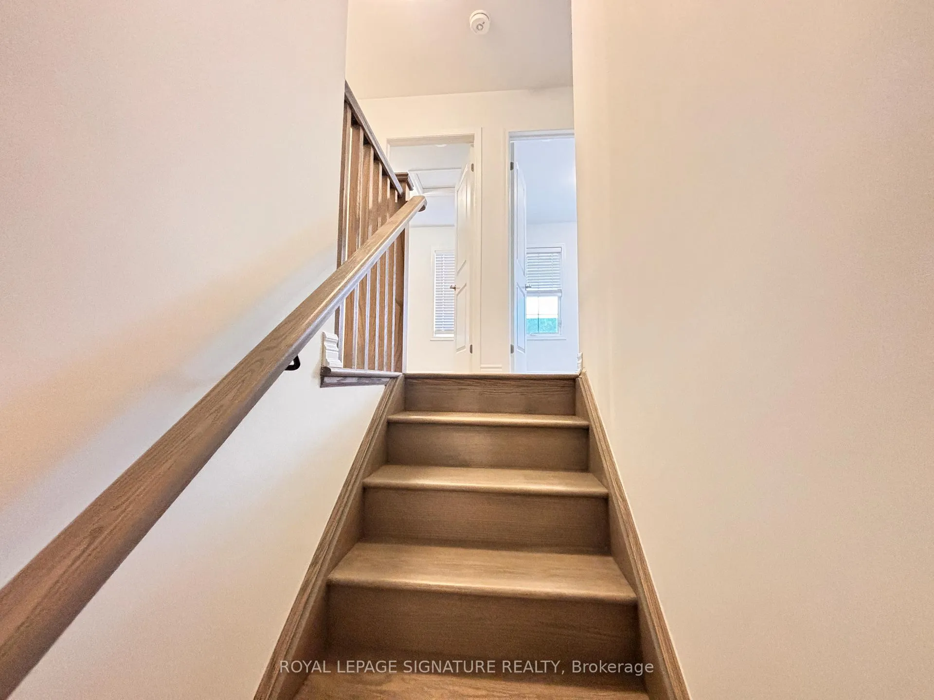 Photo 21 of 41 Pearen Lane, Barrie, Rural Barrie Southwest — HOMEH