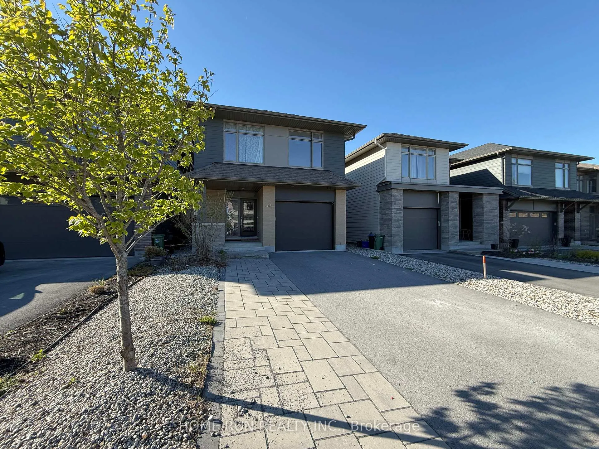 Photo 2 of 312 Lysander Place, Ottawa, CFB Rockcliffe and Area — HOMEH