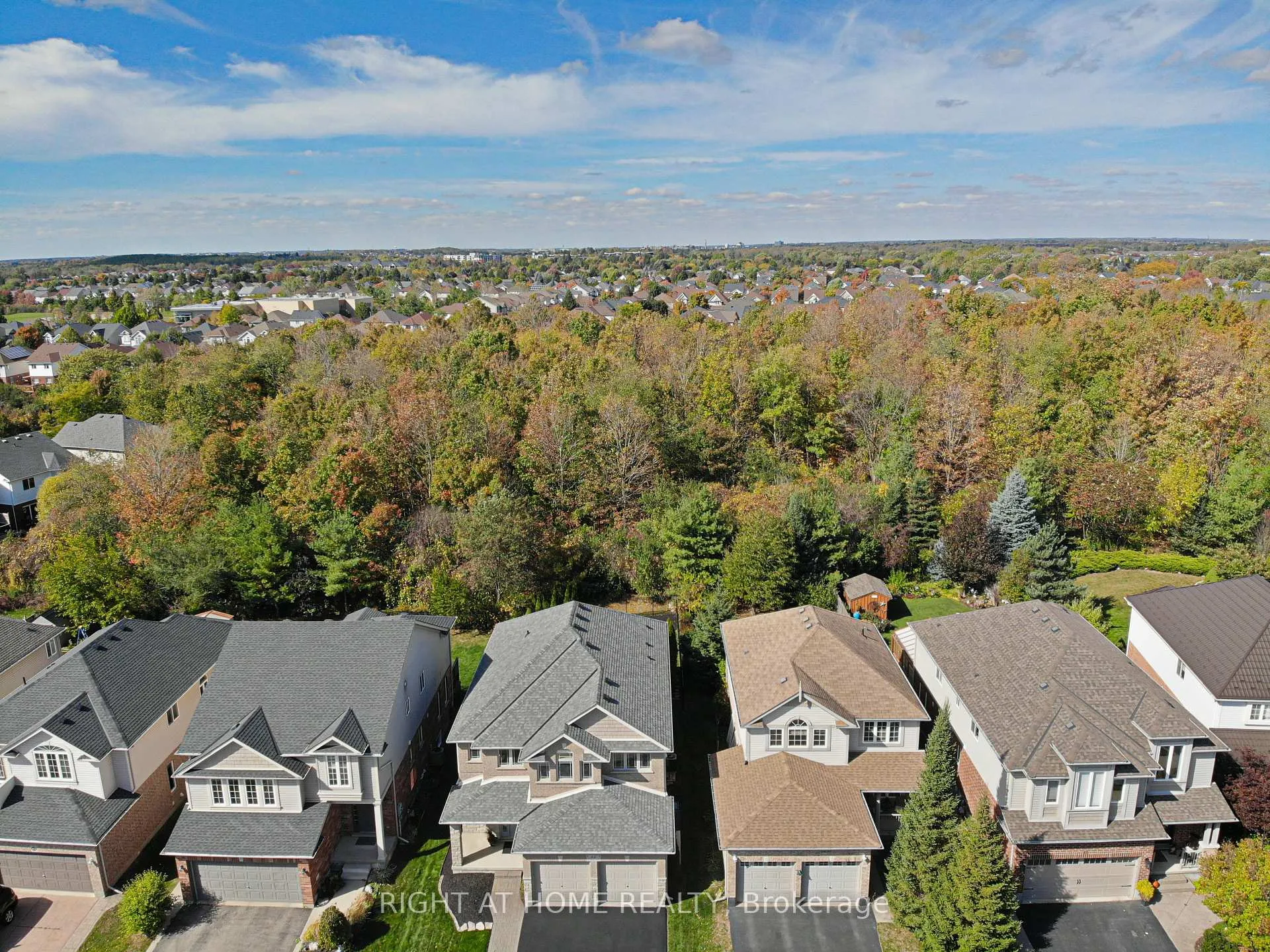 Photo 2 of 46 McArthur Drive, Guelph, Pineridge/Westminster Woods — HOMEH