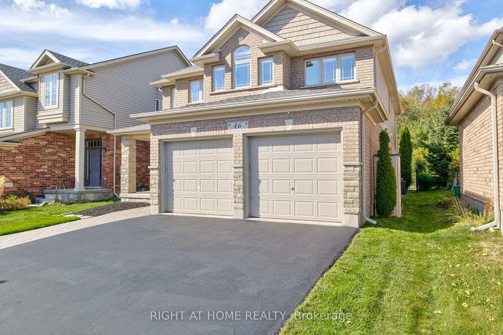 Photo 4 of 46 McArthur Drive, Guelph, Pineridge/Westminster Woods — HOMEH