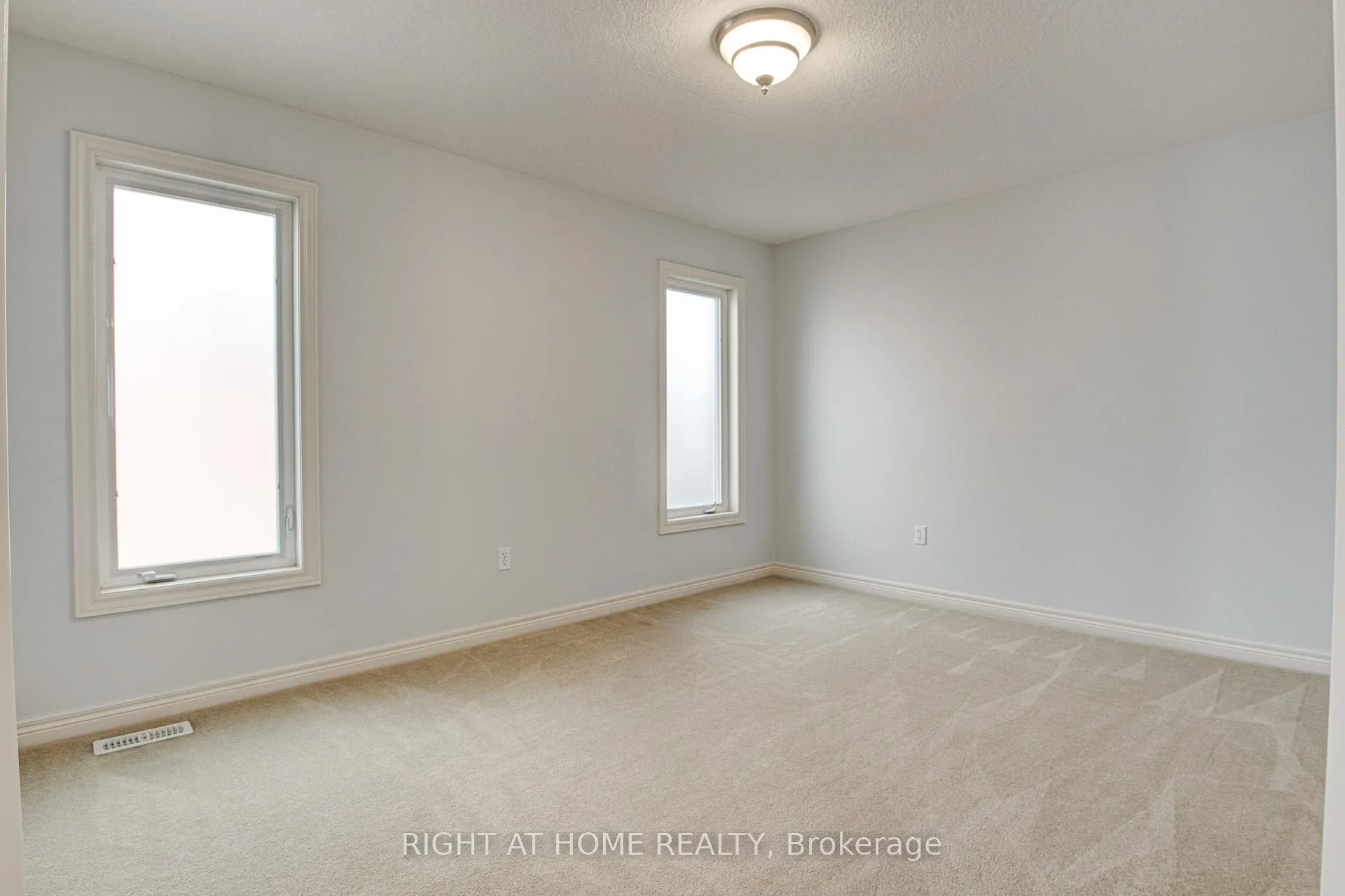 Photo 9 of 46 McArthur Drive, Guelph, Pineridge/Westminster Woods — HOMEH