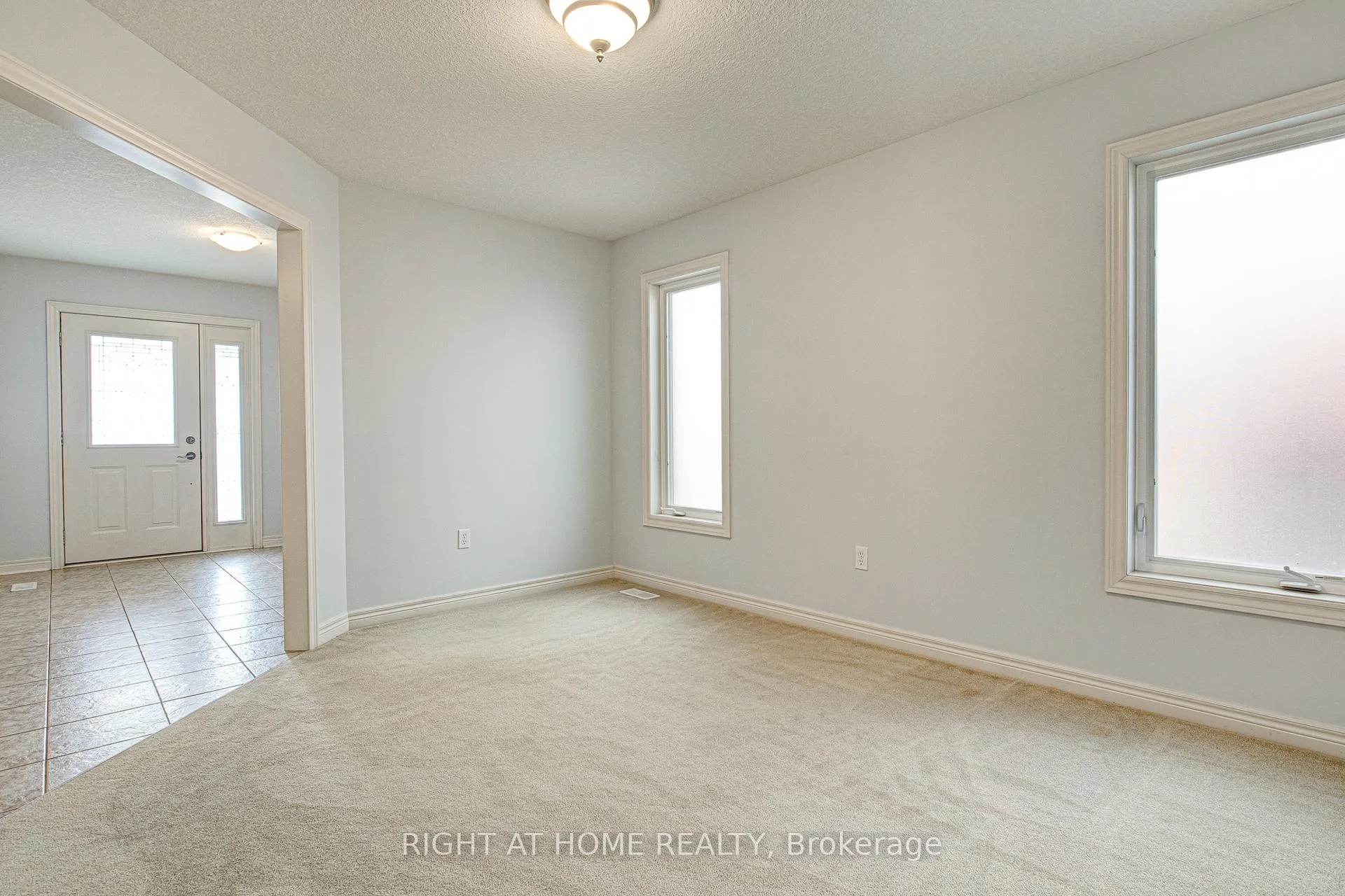 Photo 10 of 46 McArthur Drive, Guelph, Pineridge/Westminster Woods — HOMEH