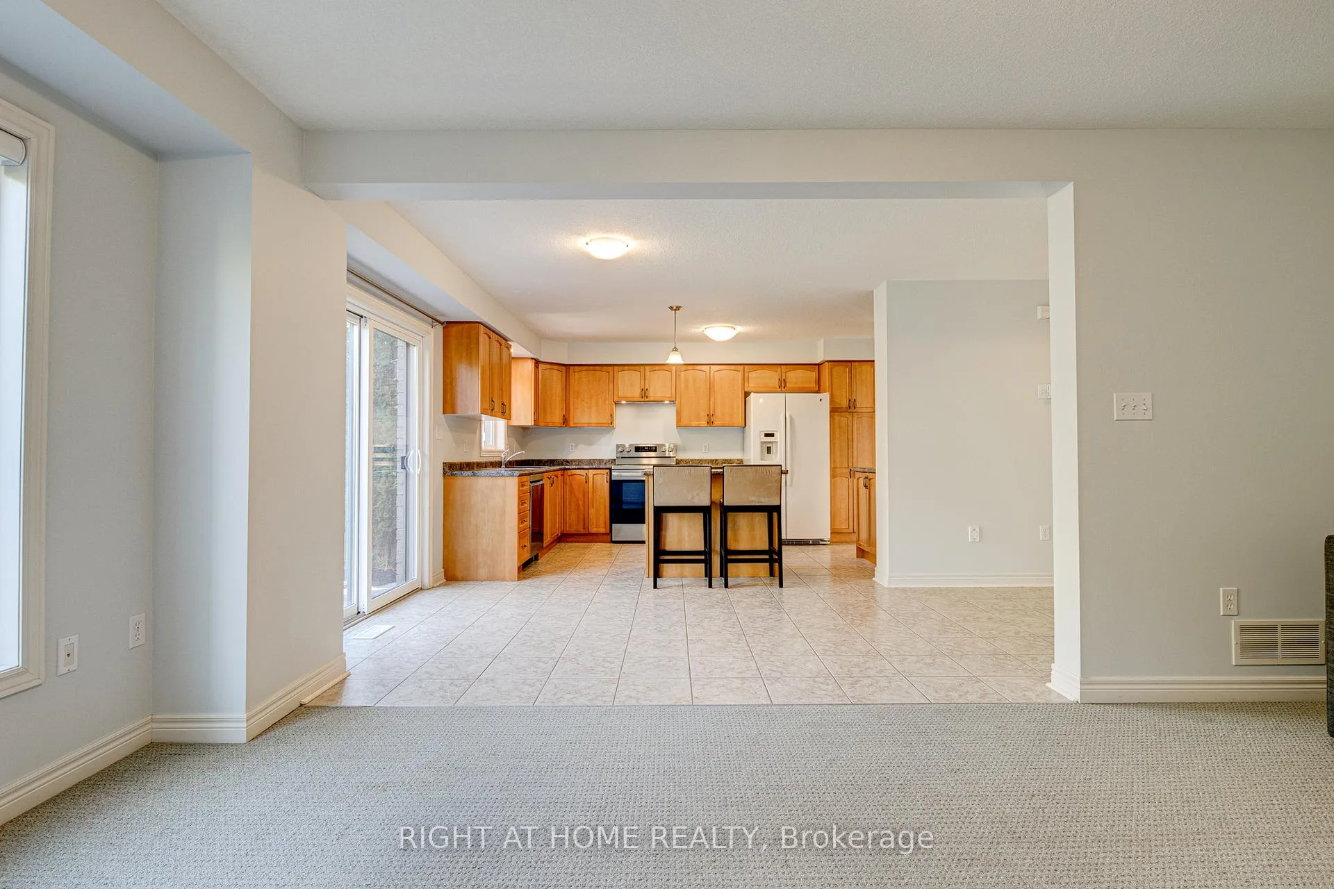 Photo 19 of 46 McArthur Drive, Guelph, Pineridge/Westminster Woods — HOMEH