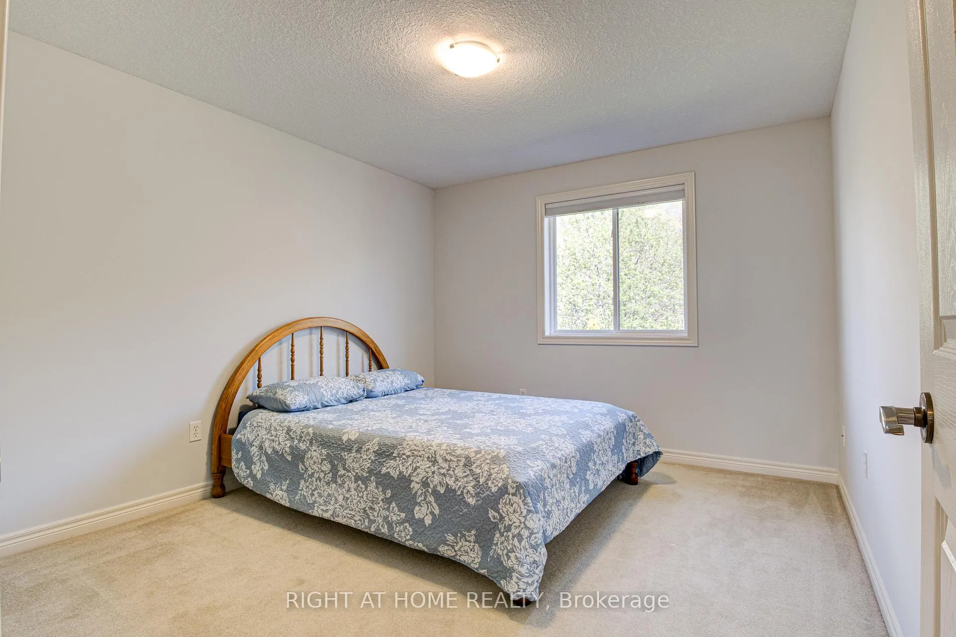Photo 29 of 46 McArthur Drive, Guelph, Pineridge/Westminster Woods — HOMEH