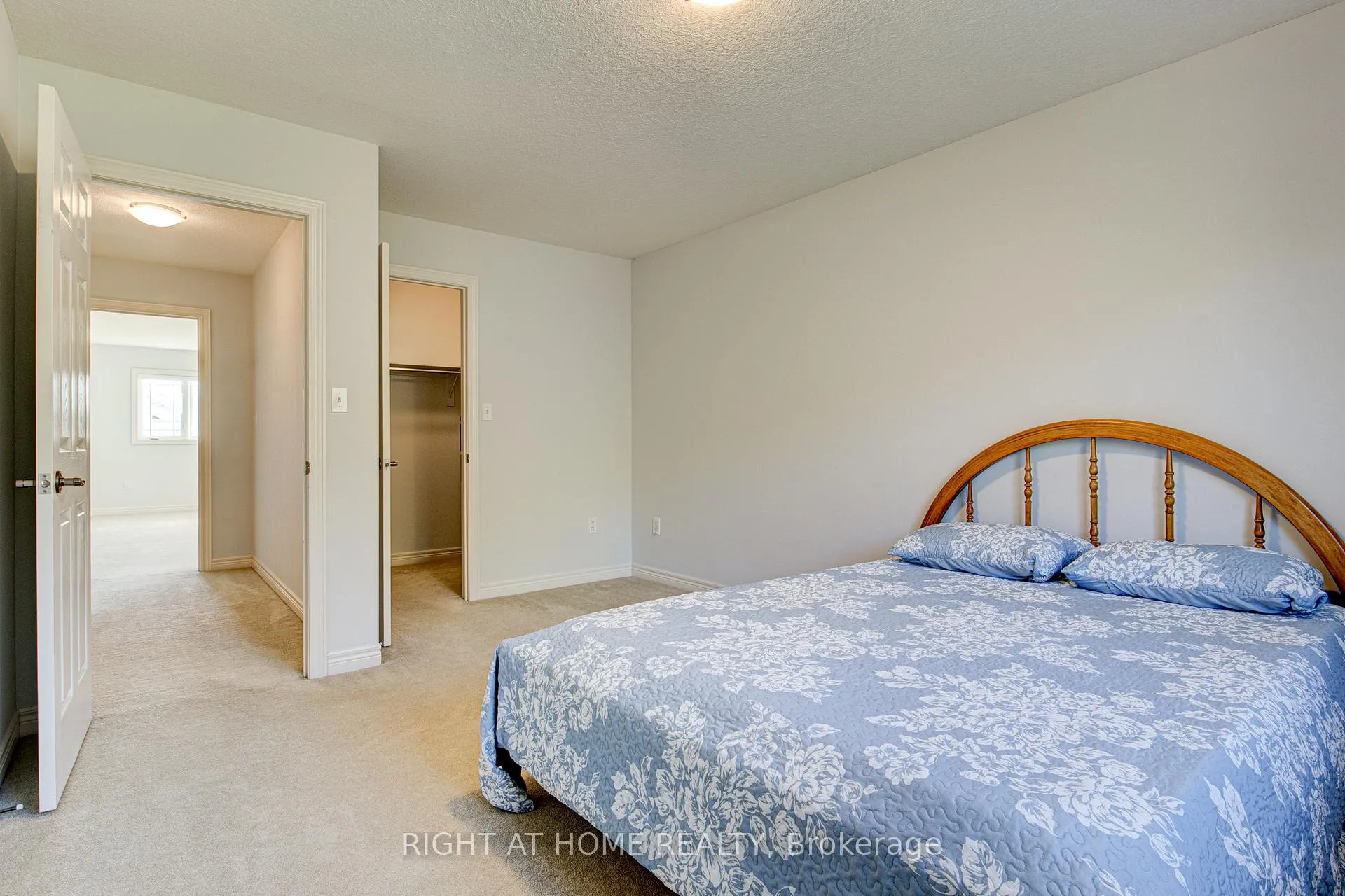 Photo 31 of 46 McArthur Drive, Guelph, Pineridge/Westminster Woods — HOMEH