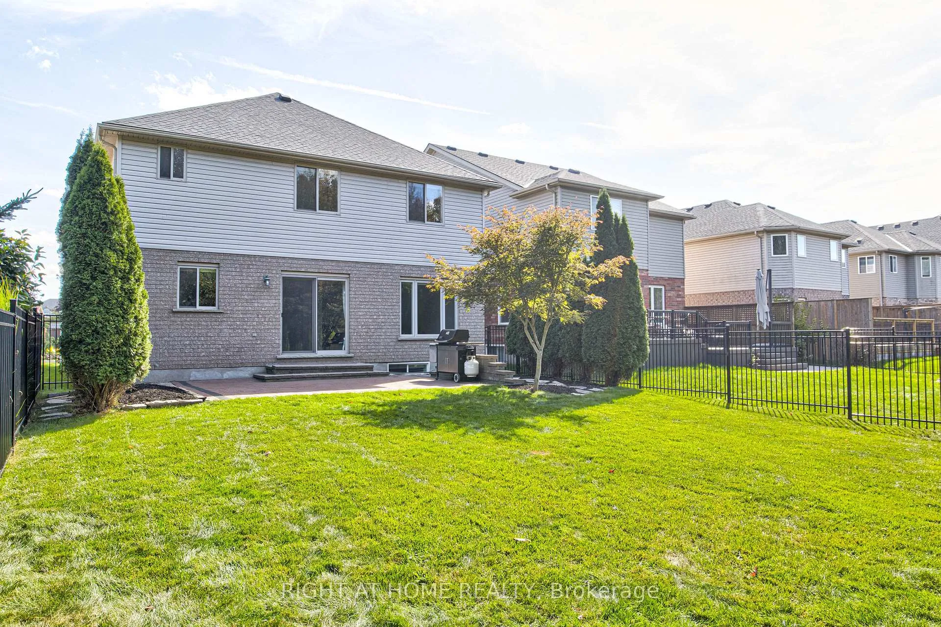 Photo 45 of 46 McArthur Drive, Guelph, Pineridge/Westminster Woods — HOMEH