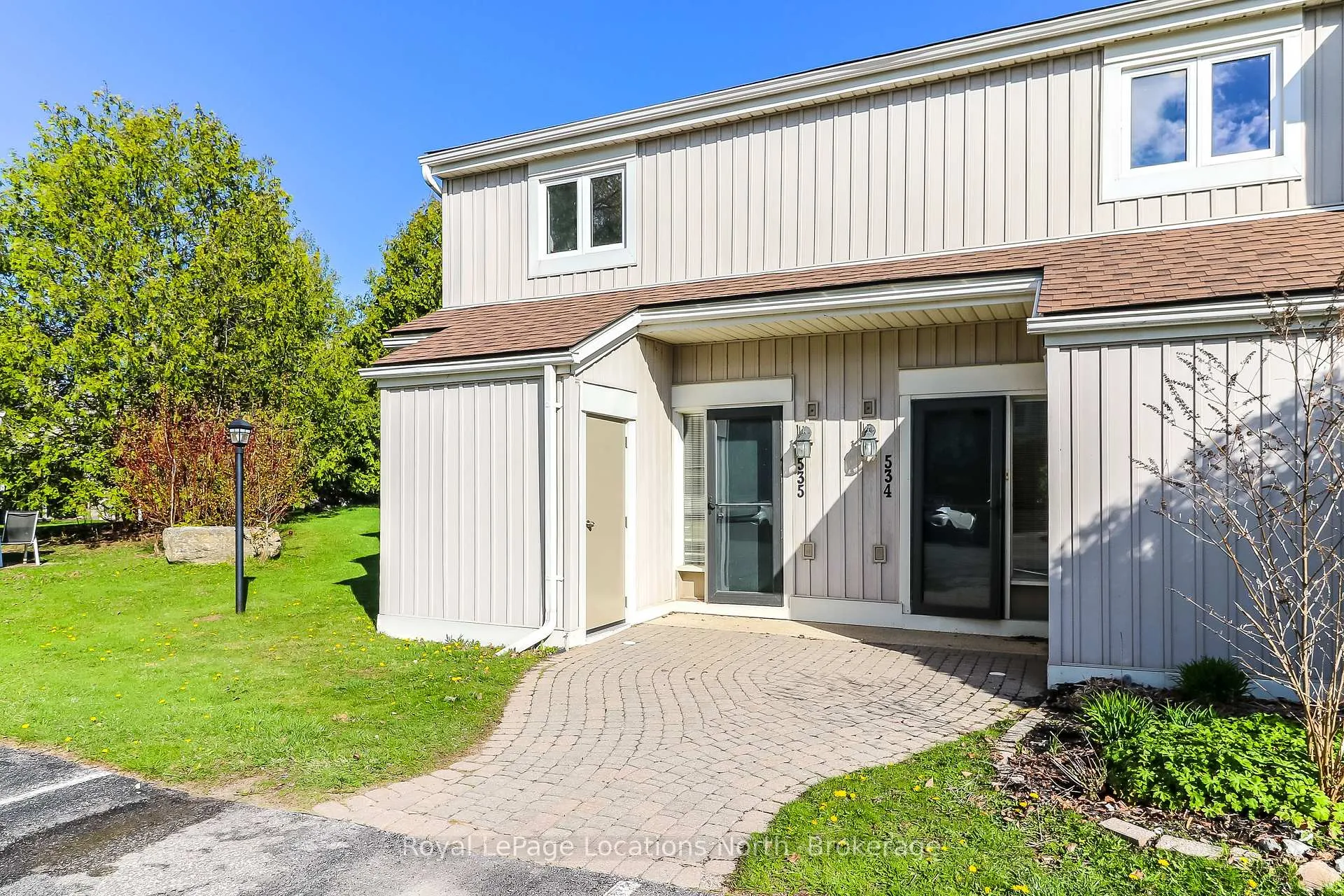 Photo 3 of 22 Dawson Drive, Collingwood — HOMEH