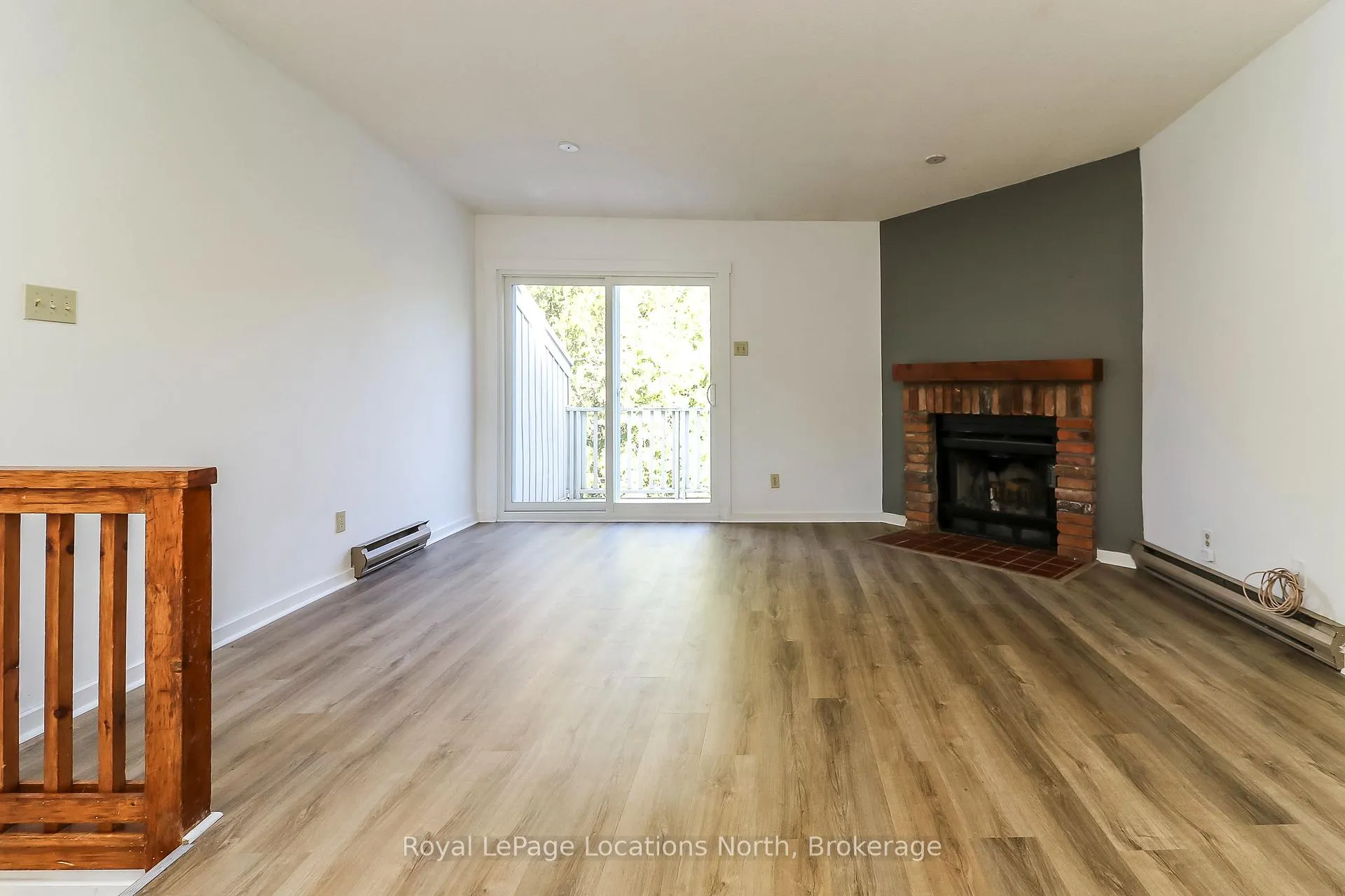 Photo 12 of 22 Dawson Drive, Collingwood — HOMEH