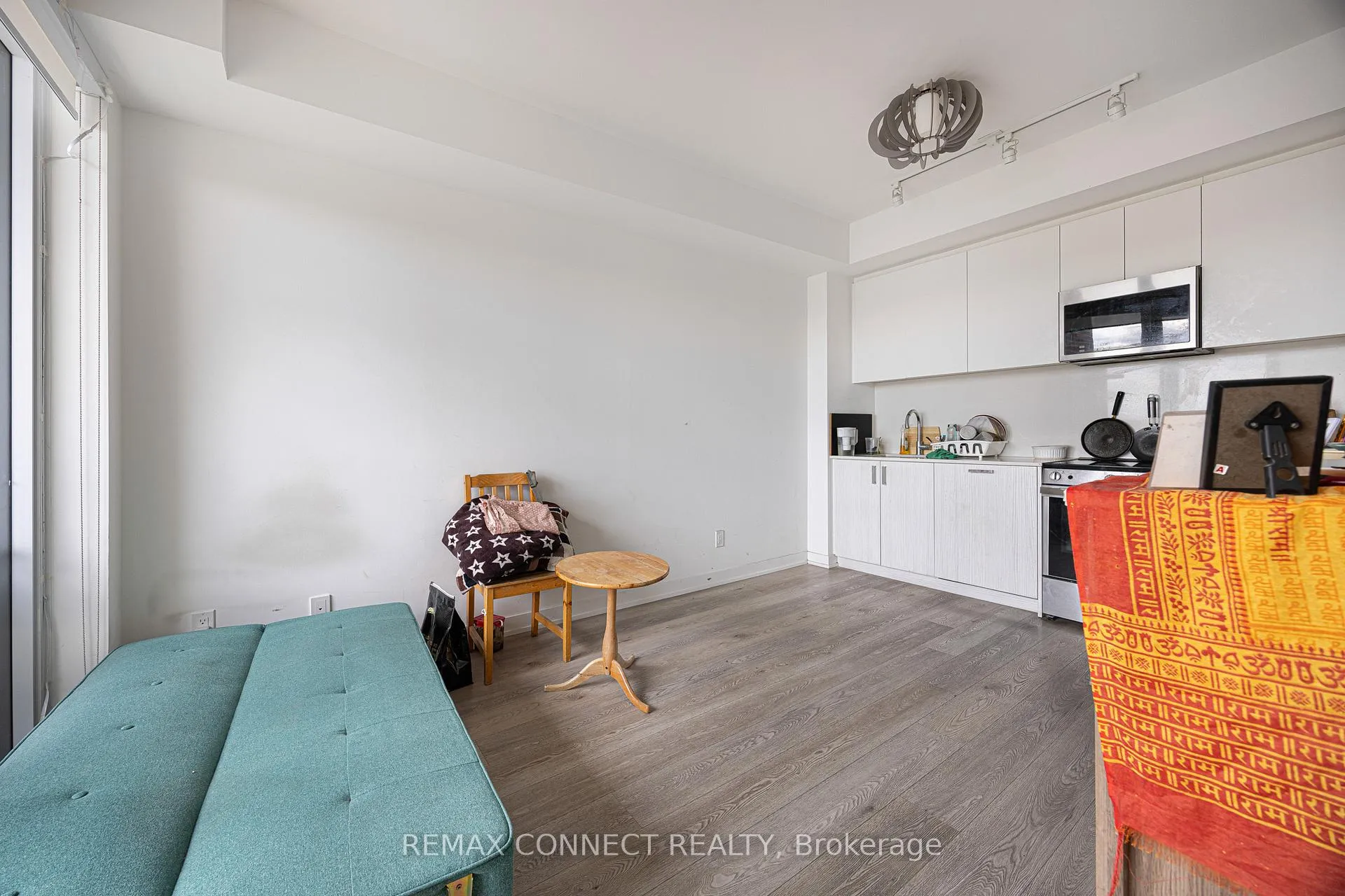 Photo 8 of Unit 818, 1787 St Clair Avenue W, Toronto, Weston-Pellam Park — HOMEH