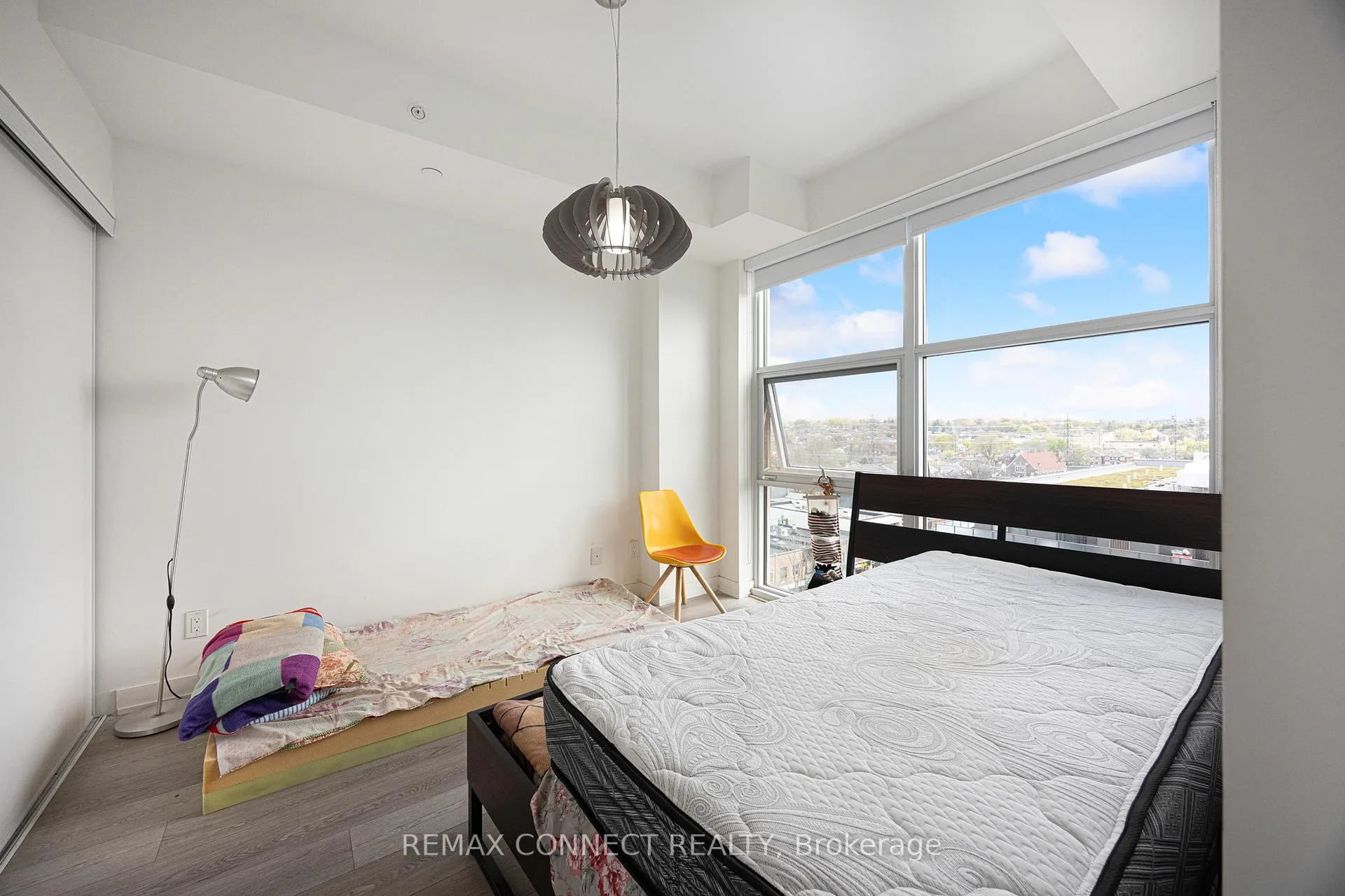 Photo 11 of Unit 818, 1787 St Clair Avenue W, Toronto, Weston-Pellam Park — HOMEH