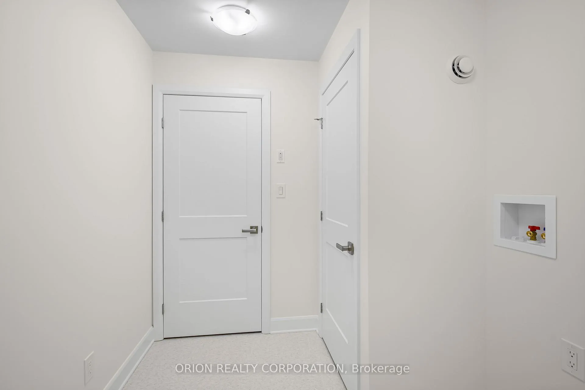 Photo 6 of 232 Dockside Drive, Kingston, Kingston East (Incl Barret Crt) — HOMEH