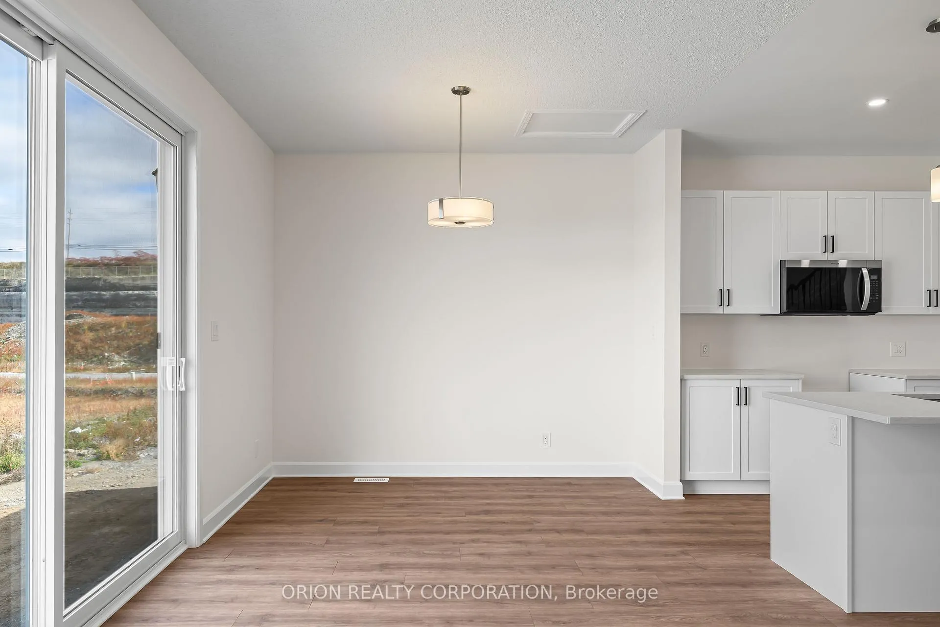 Photo 12 of 232 Dockside Drive, Kingston, Kingston East (Incl Barret Crt) — HOMEH