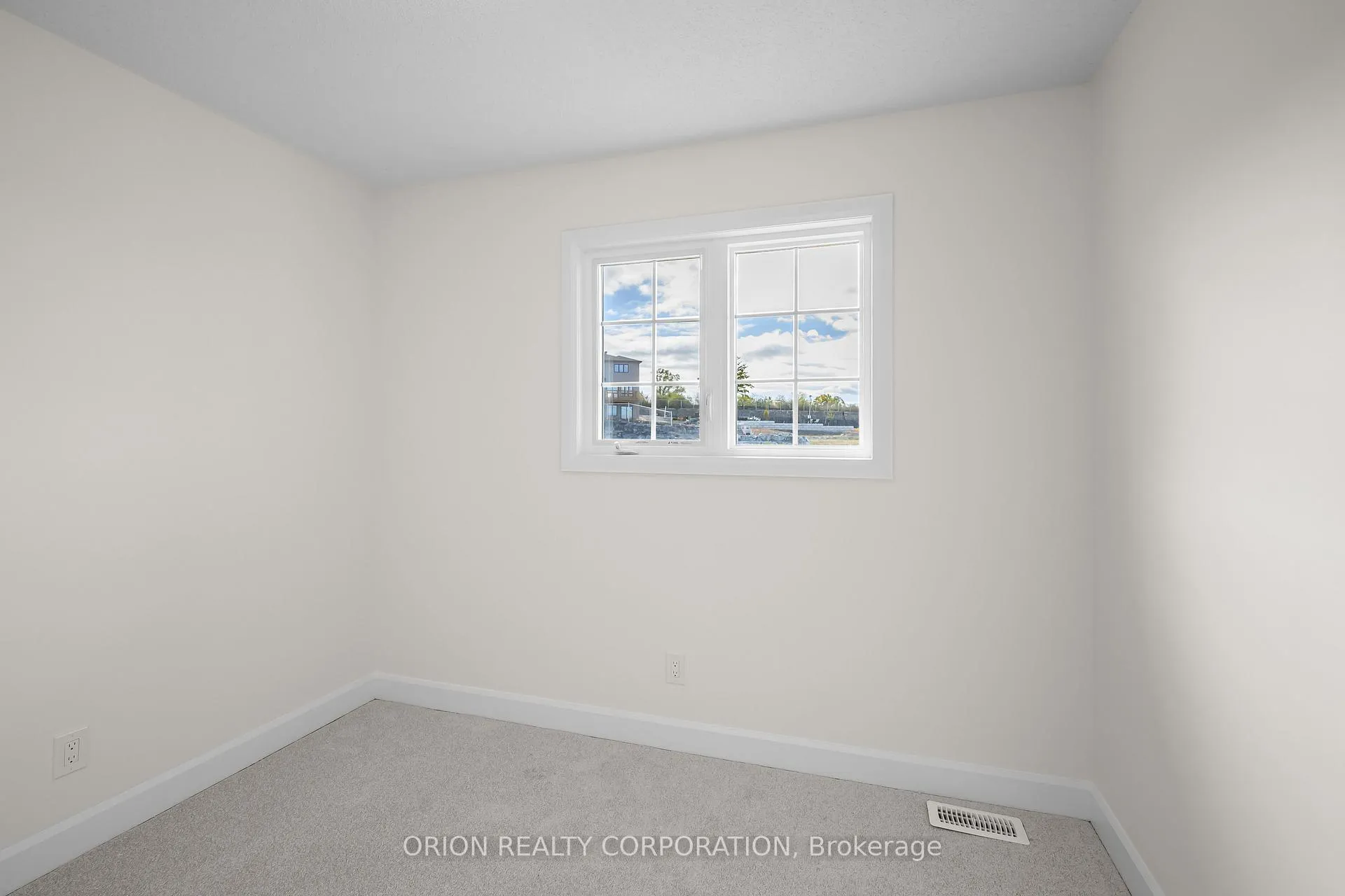 Photo 22 of 232 Dockside Drive, Kingston, Kingston East (Incl Barret Crt) — HOMEH