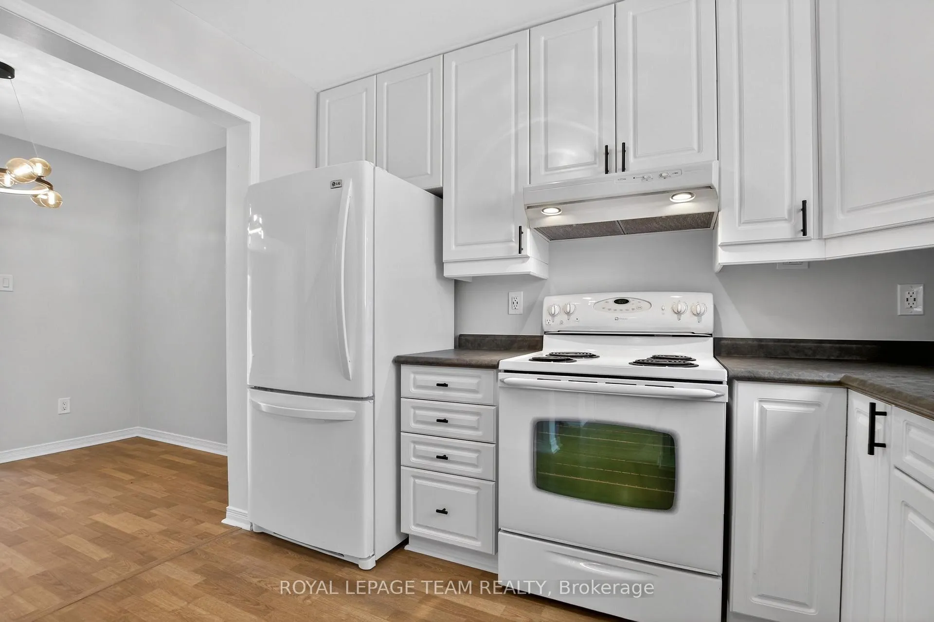 Photo 7 of Unit 1821, 1821 Winter Rose Lane, Ottawa, Orleans/Sunridge — HOMEH