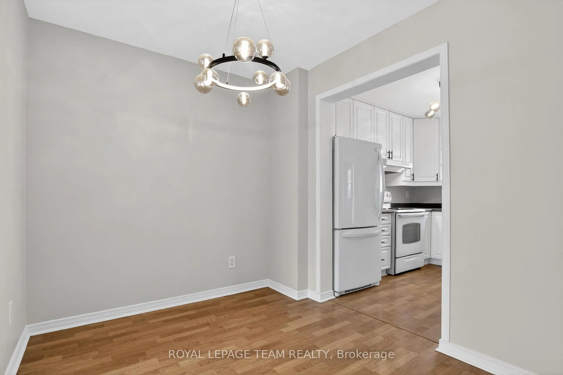 Photo 11 of Unit 1821, 1821 Winter Rose Lane, Ottawa, Orleans/Sunridge — HOMEH