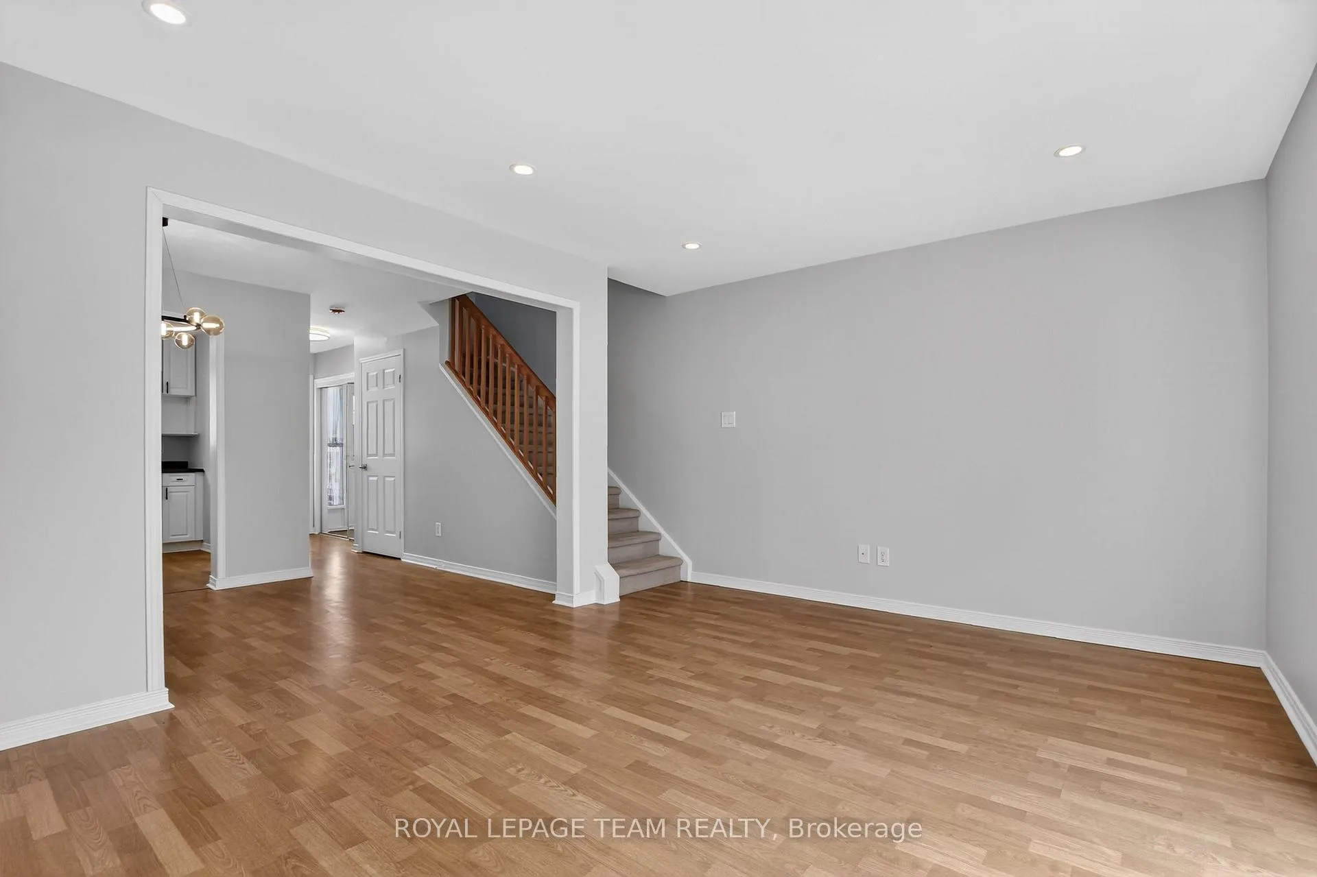 Photo 17 of Unit 1821, 1821 Winter Rose Lane, Ottawa, Orleans/Sunridge — HOMEH