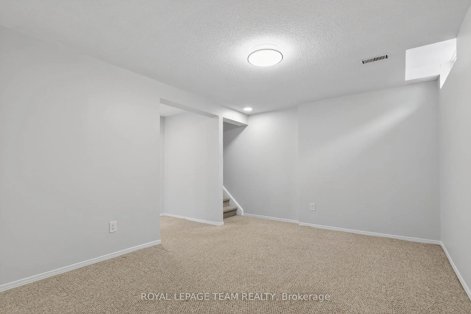 Photo 35 of Unit 1821, 1821 Winter Rose Lane, Ottawa, Orleans/Sunridge — HOMEH