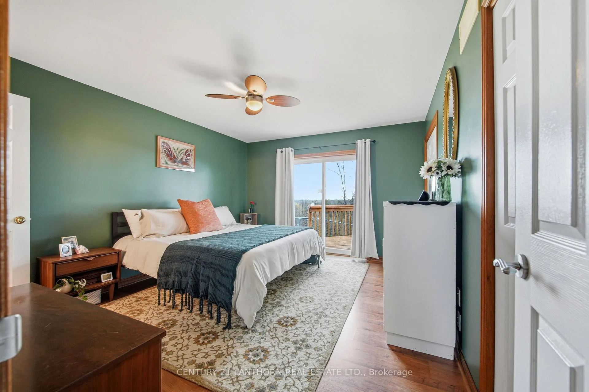 Photo 4 of 1337 Hamilton Road, Quinte West, Sidney Ward — HOMEH
