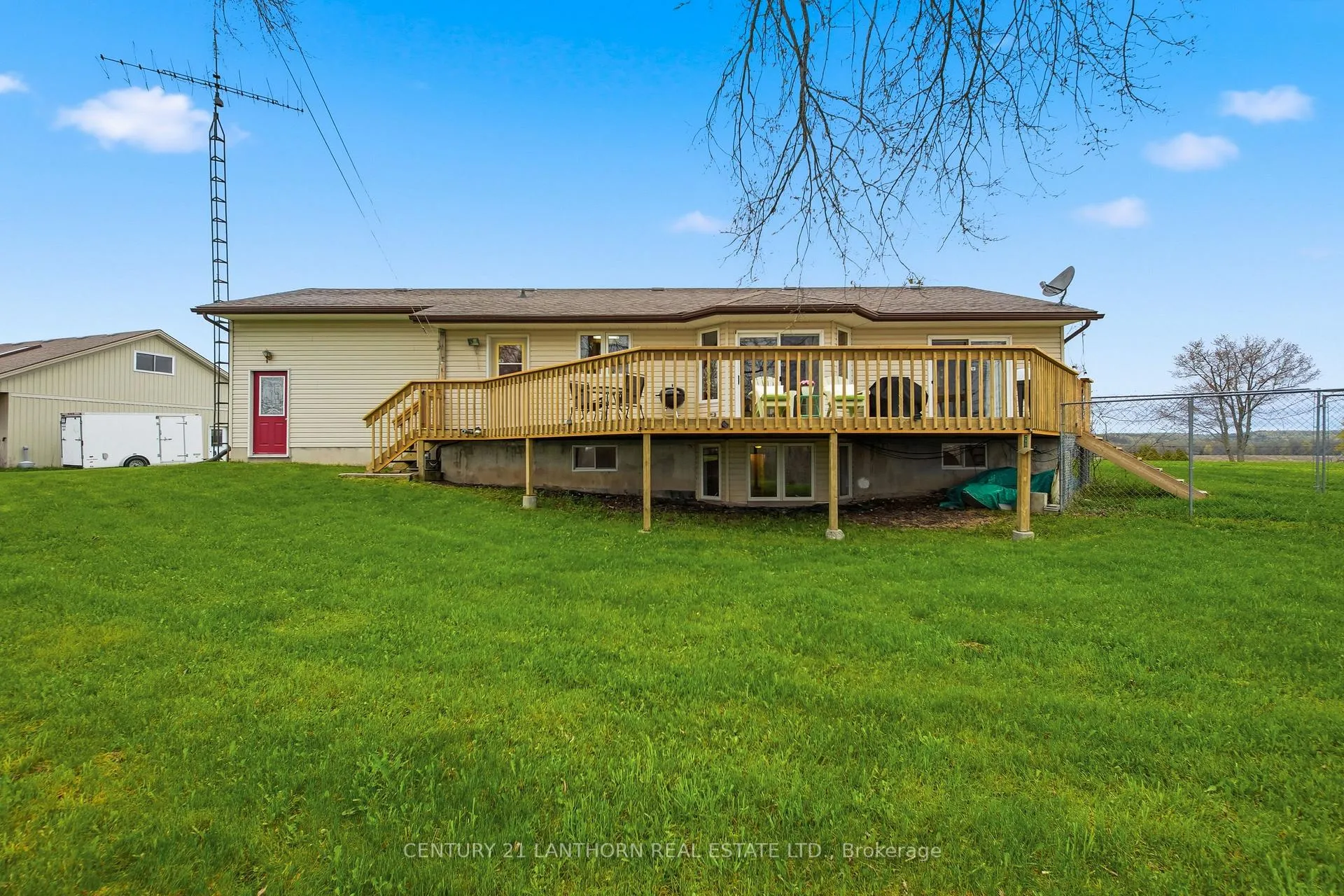 Photo 5 of 1337 Hamilton Road, Quinte West, Sidney Ward — HOMEH