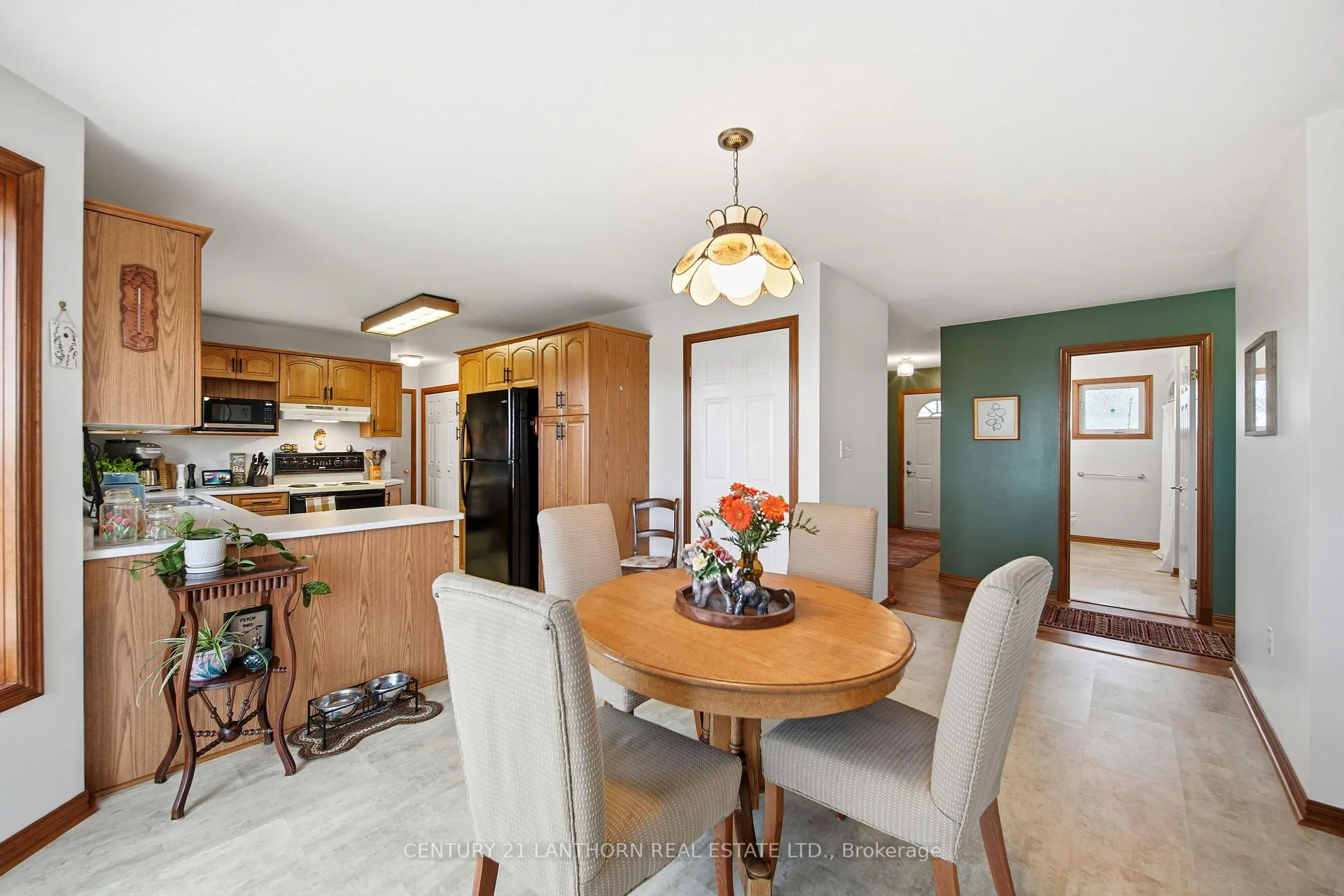 Photo 14 of 1337 Hamilton Road, Quinte West, Sidney Ward — HOMEH