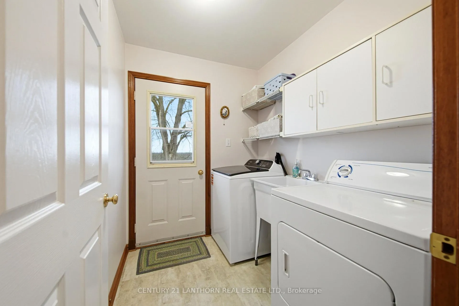 Photo 16 of 1337 Hamilton Road, Quinte West, Sidney Ward — HOMEH