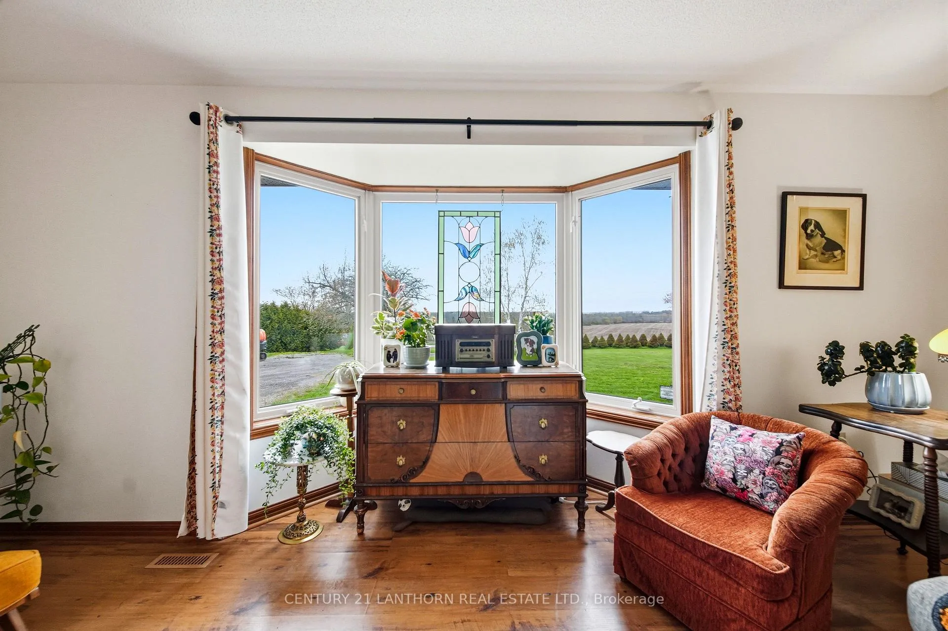 Photo 17 of 1337 Hamilton Road, Quinte West, Sidney Ward — HOMEH