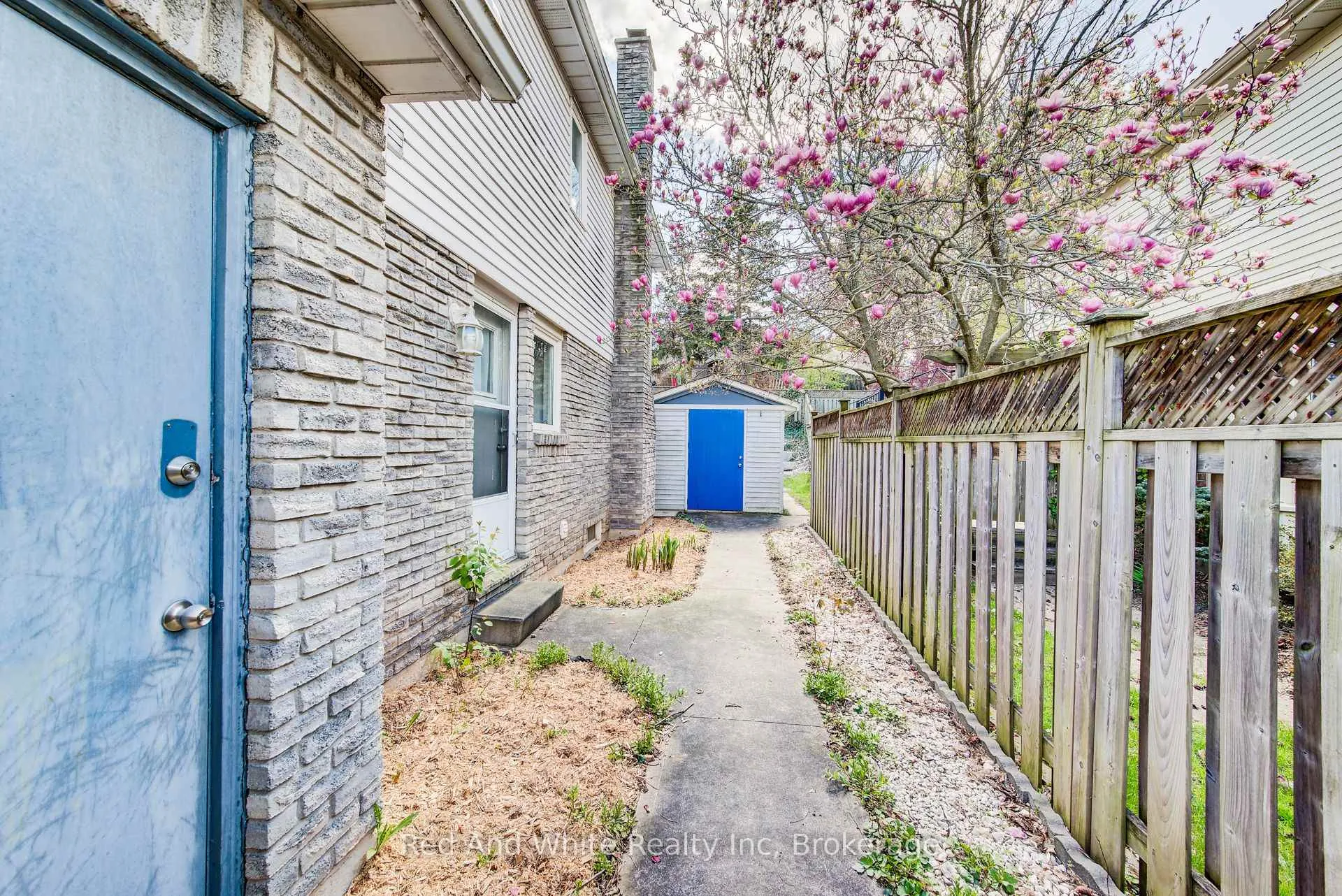 Photo 43 of 13 Gateview Drive, Waterloo, Westvale — HOMEH