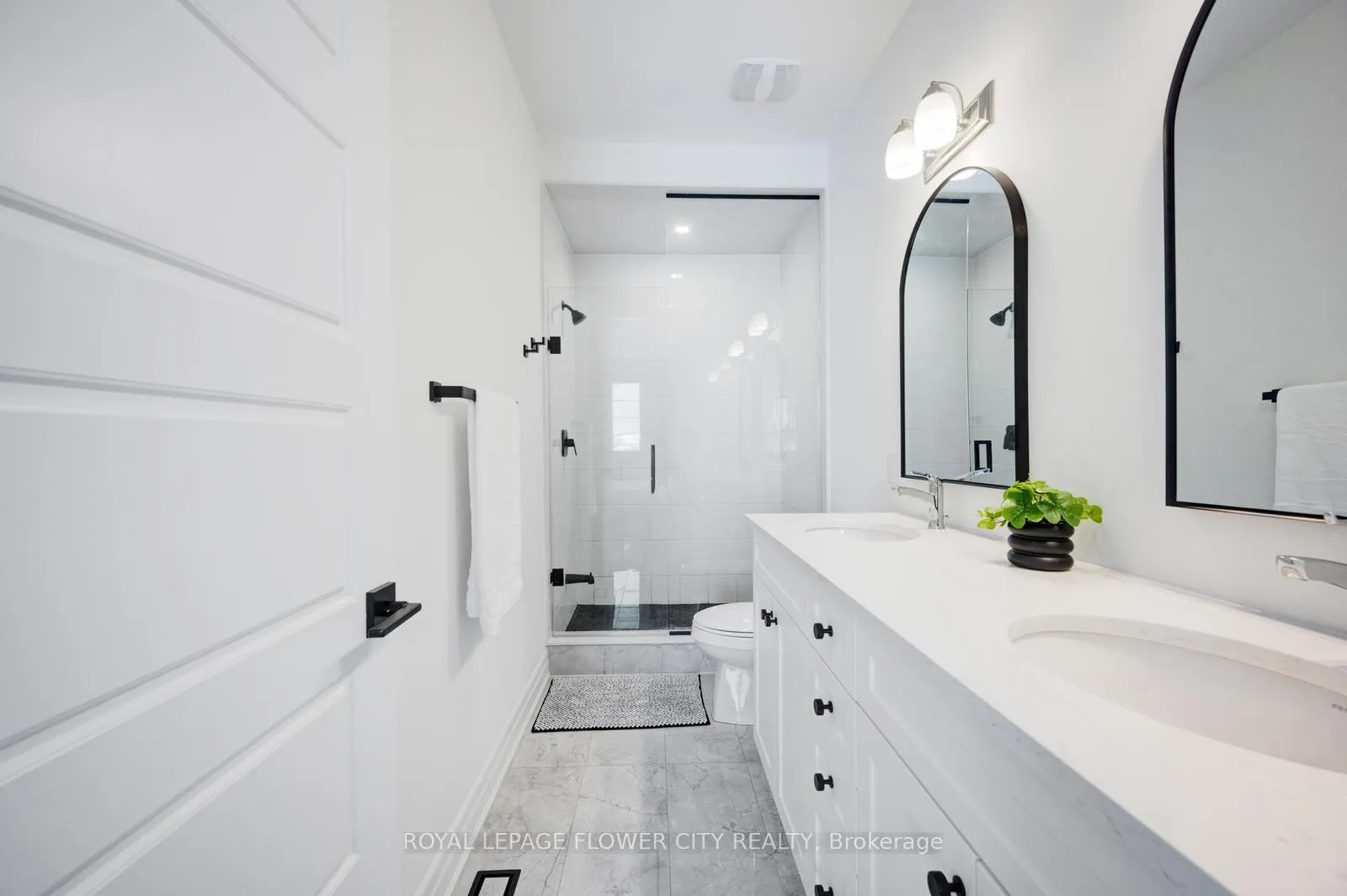 Photo 33 of 1195 Stirling Todd Terrace, Milton, Bowes — HOMEH