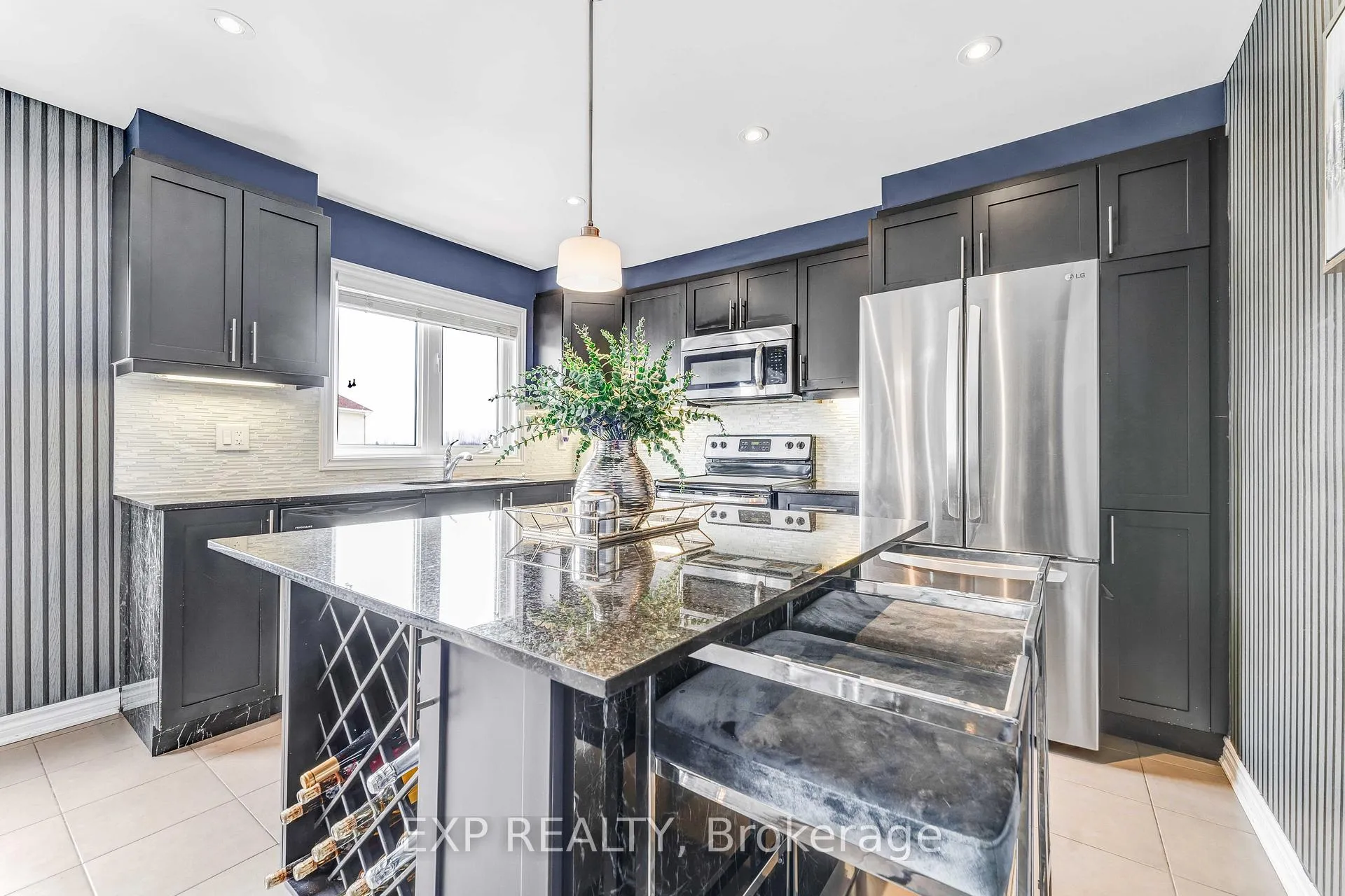 Photo 6 of 489 Coldwater Crescent, Ottawa, Kanata - Emerald Meadows/Trailwest — HOMEH